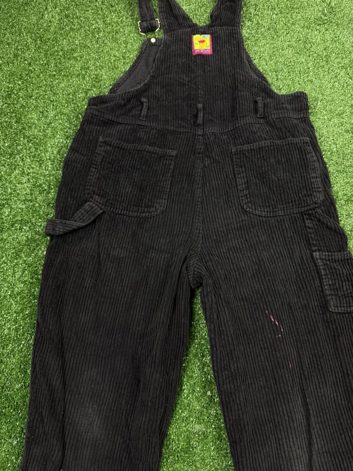 Vintage Vintage Embroidered Winnie-the-Pooh black 14/15 Size 30" / US 8 / IT 44 - 9 Thumbnail