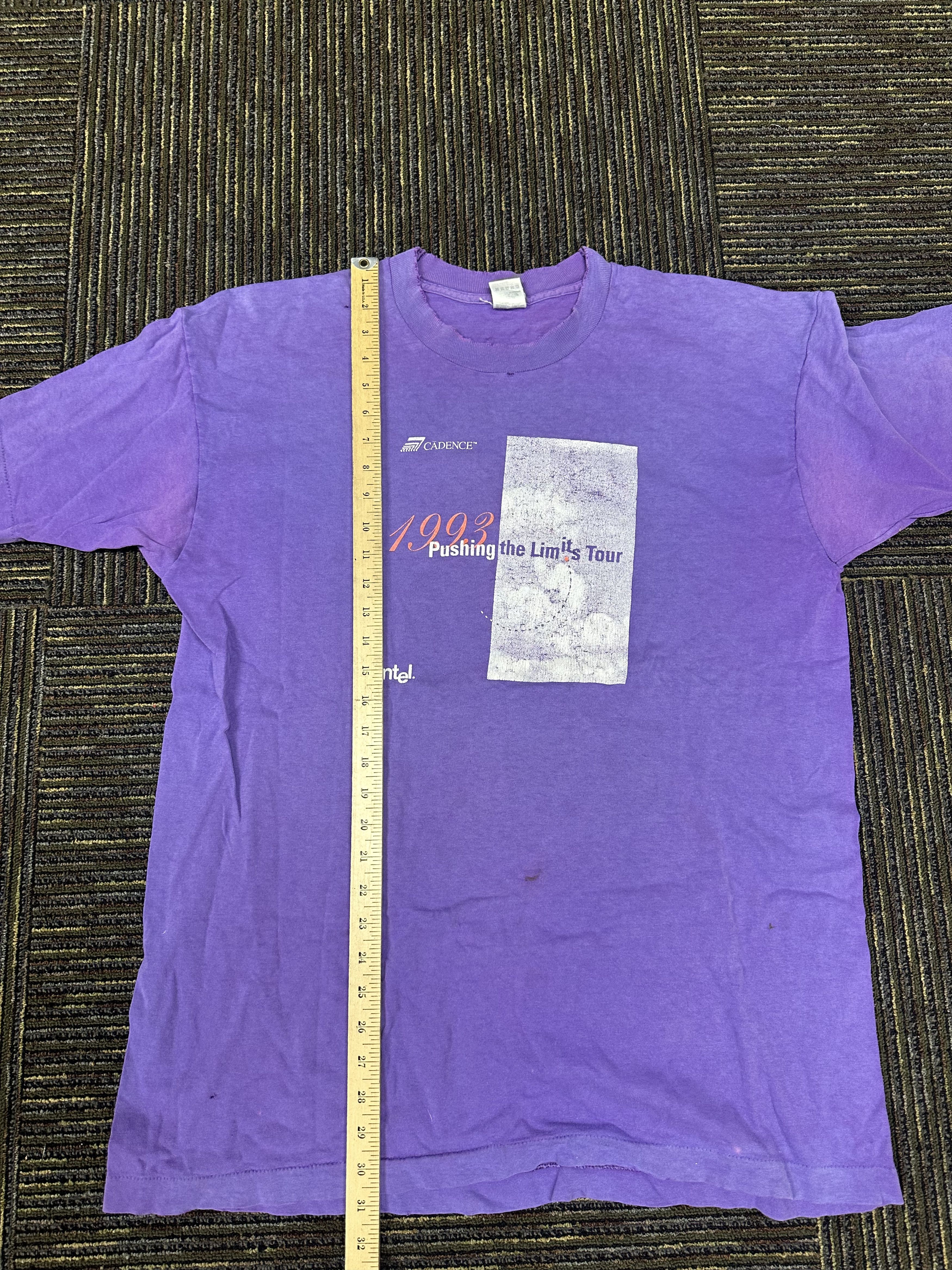 Vintage Vintage Tech Shirt Size US XL / EU 56 / 4 - 1 Thumbnail