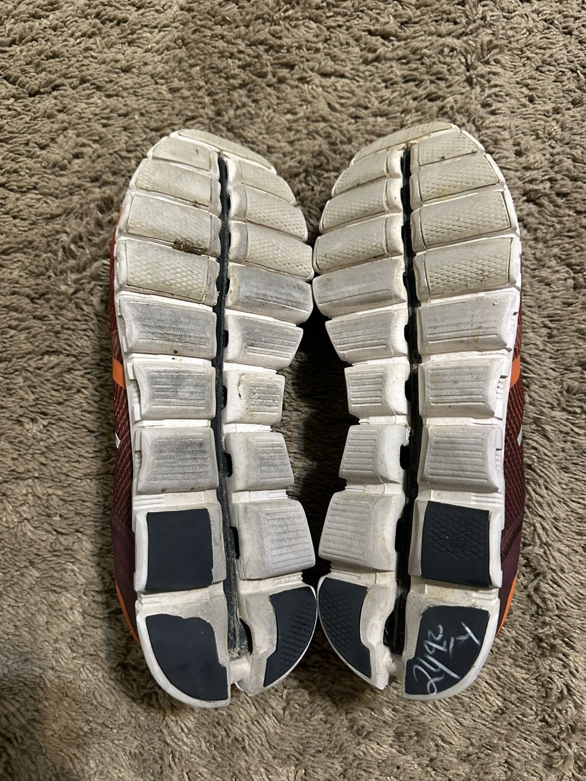 Nike On Running Orange and Black Athletic Shoes with size 11.5 Size US 11.5 / EU 44-45 - 6 Thumbnail
