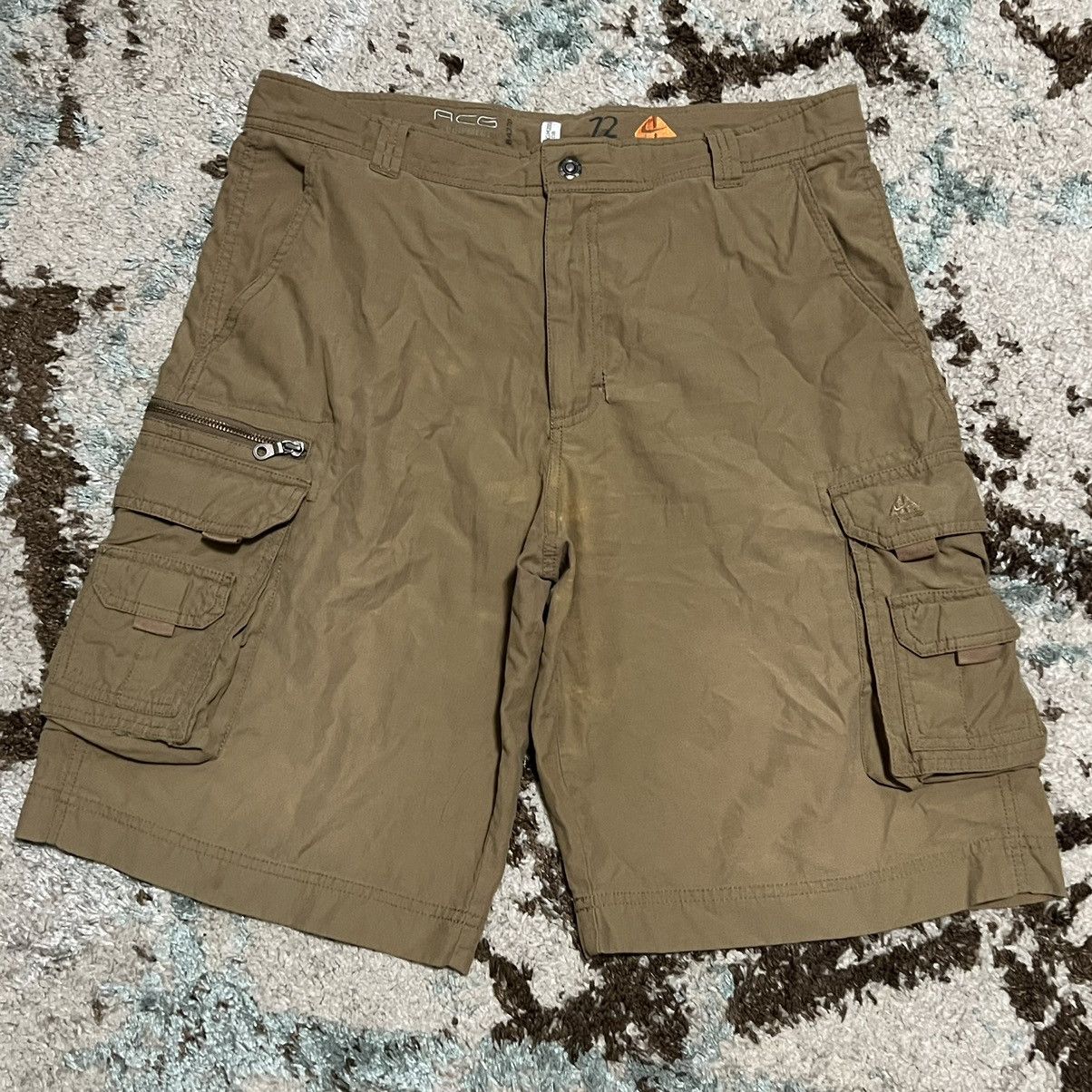 acg nike cargo shorts