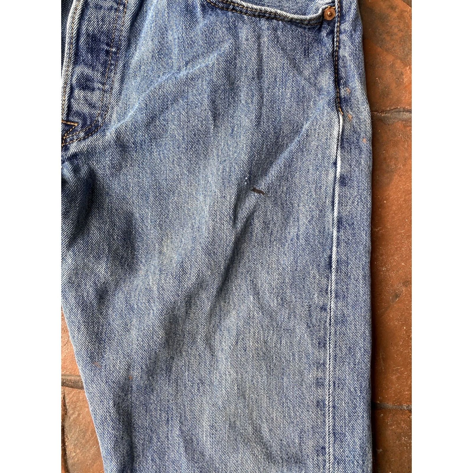 Levi's VINTAGE Levi's 501 Jeans Men 33x30 Blue Button Fly Straight Denim Mid Rise Regular Fit Size US 33 - 4 Thumbnail