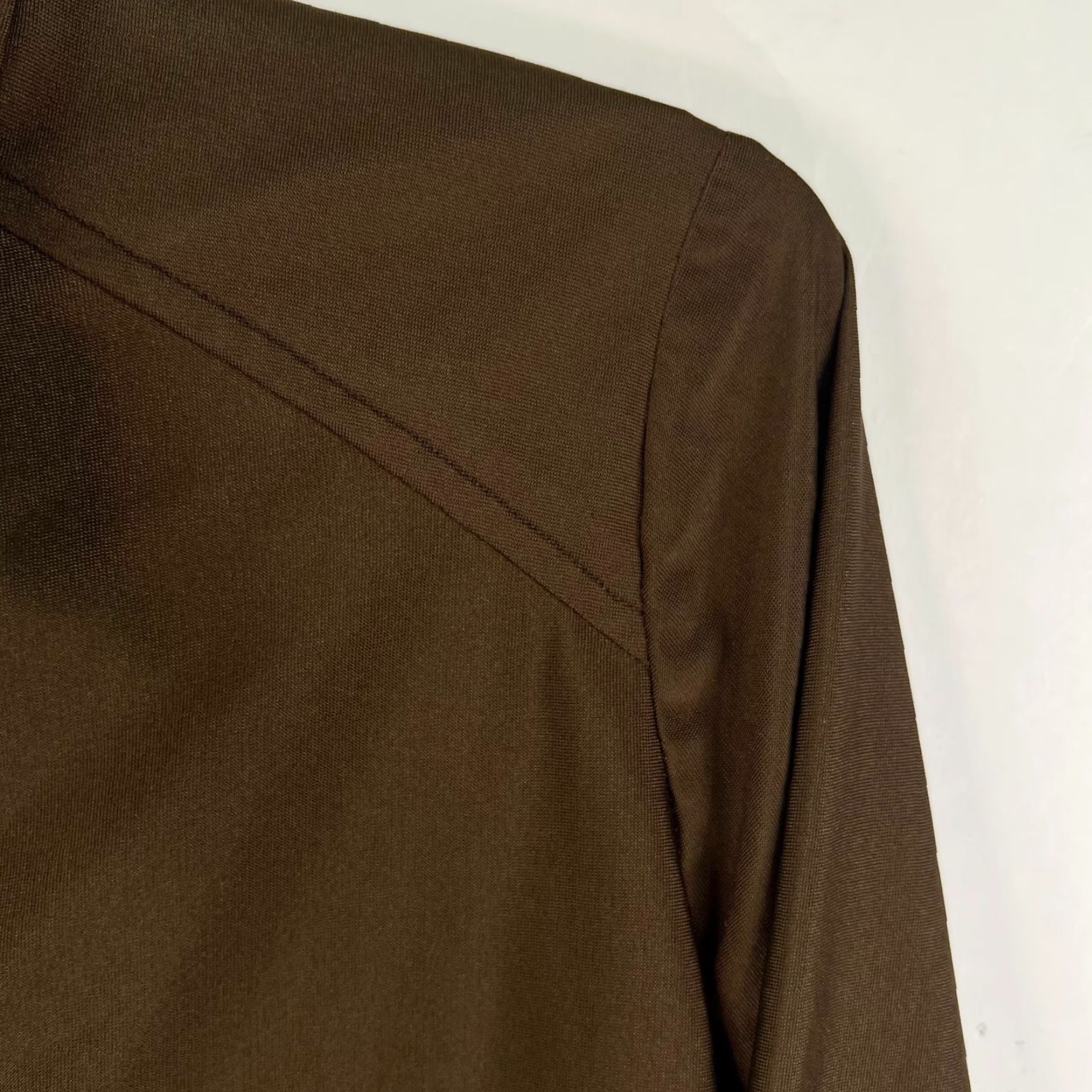 Vintage VINTAGE Adelaar Button Up Blouse Womens L Brown Polyester 100% GENUINE USA MADE ILGWU 80s Button Up Blouse Womens L Brown Poly Classic 80s Mens/Womens Size L / US 10 / IT 46 - 2 Thumbnail