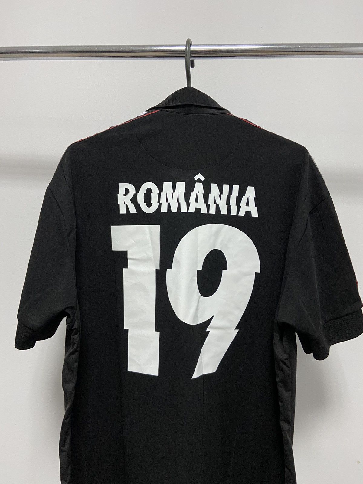 Metallica × Vintage Metallica Copa Football Vintage T shirt Big Logo Romania 19 Size US XL / EU 56 / 4 - 4 Thumbnail