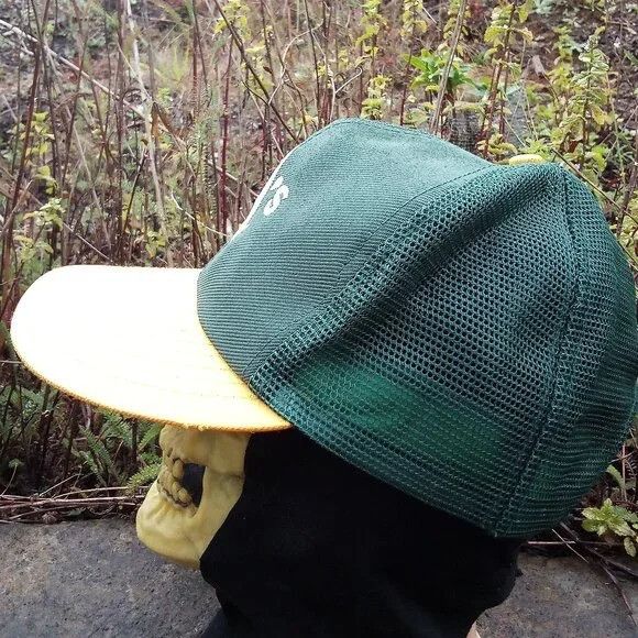 MLB × Vintage Vintage Annco Oakland Athletics Snap Back Trucker Hat Size ONE SIZE - 2 Thumbnail