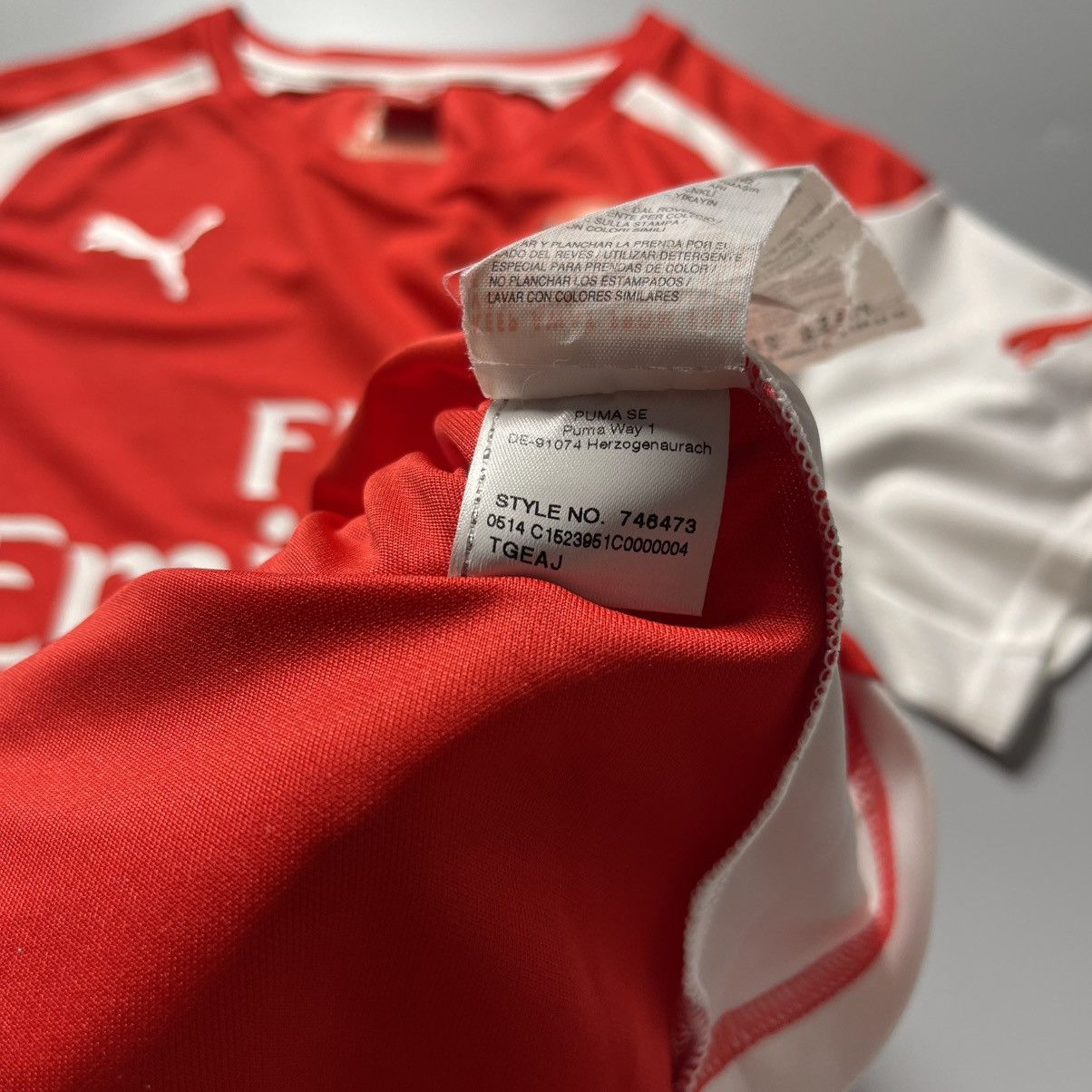 Puma × Vintage WOMENS ARSENAL PUMA 2014/2015 SOCCER HOME JERSEY #16 RAMSEY Size M / US 6-8 / IT 42-44 - 13 Thumbnail