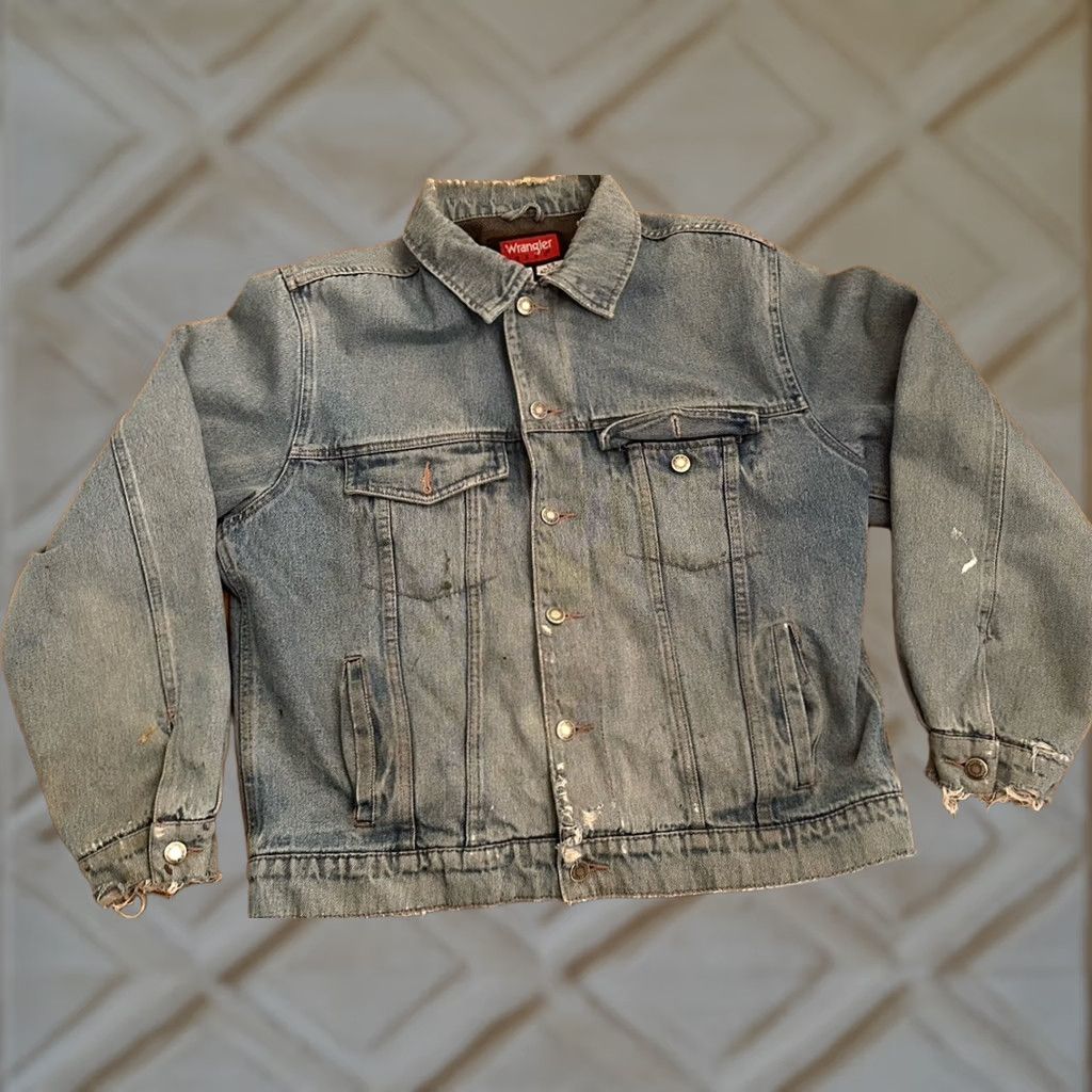 Wrangler VINTAGE Wrangler Hero Men L Jacket Denim Blue Cotton Lined Distressed Trucker Style Jeans Coat Short Sleeve Shirt? Size US 33 - 1 Thumbnail