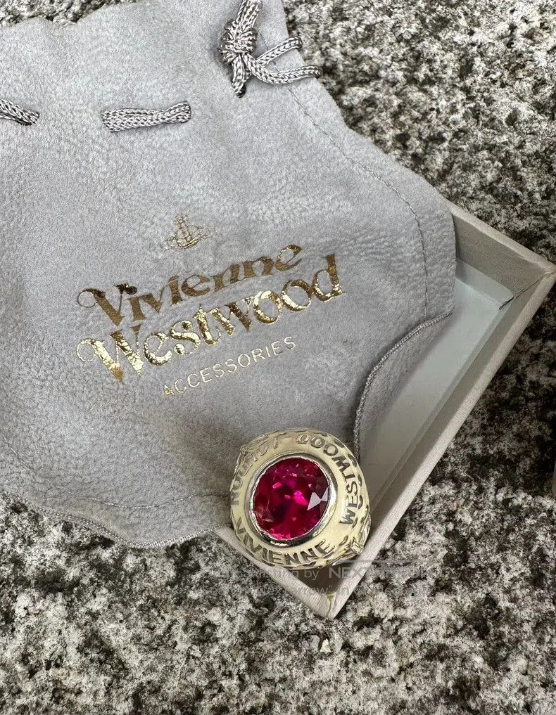 Vivienne Westwood Vivienne Westwood Ruby Vintage Ring. Size ONE SIZE - 5 Thumbnail