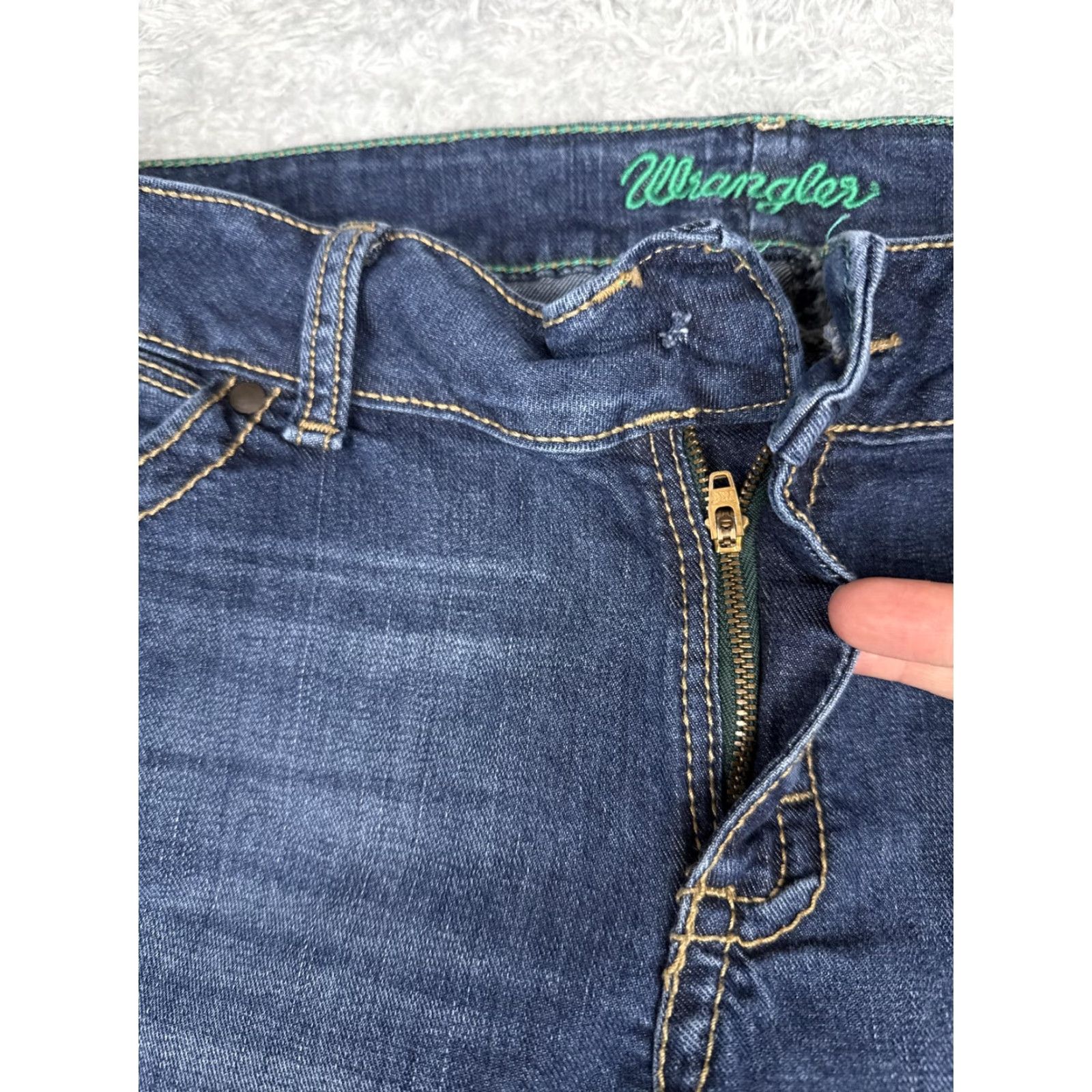 Wrangler Wrangler Jeans Juniors Bootcut Blue Med Wash Mid Rise Stretch Denim 34x30 Women's Size 13/14 Size 34" / US 12 / IT 48 - 6 Thumbnail