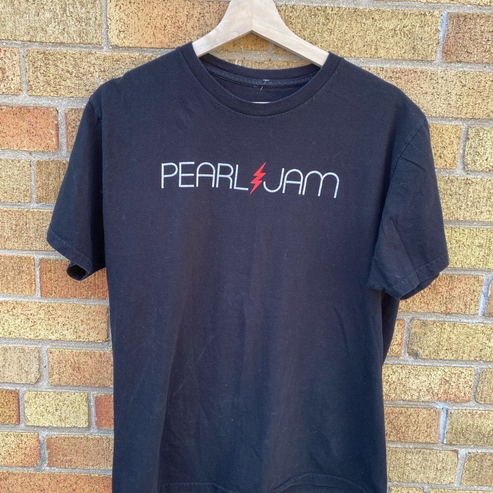 Vintage Y2K Pearl Jam Band Tour T Shirt Mind Your Manners 2016 Blac Size US M / EU 48-50 / 2 - 3 Thumbnail
