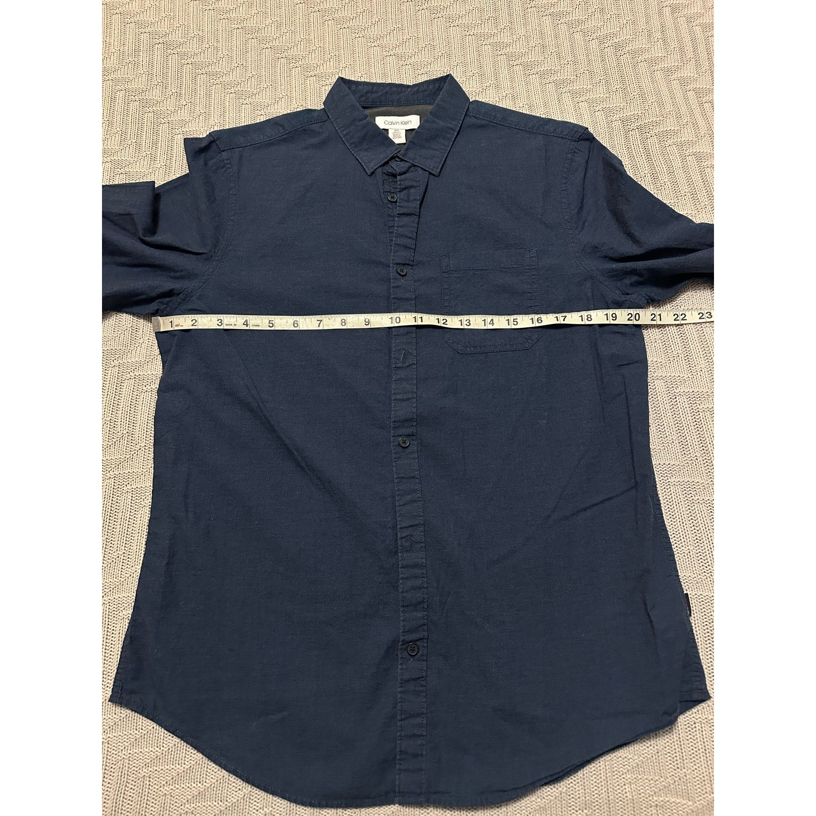 Calvin Klein Calvin Klein navy blue button down size M Size US M / EU 48-50 / 2 - 6 Thumbnail
