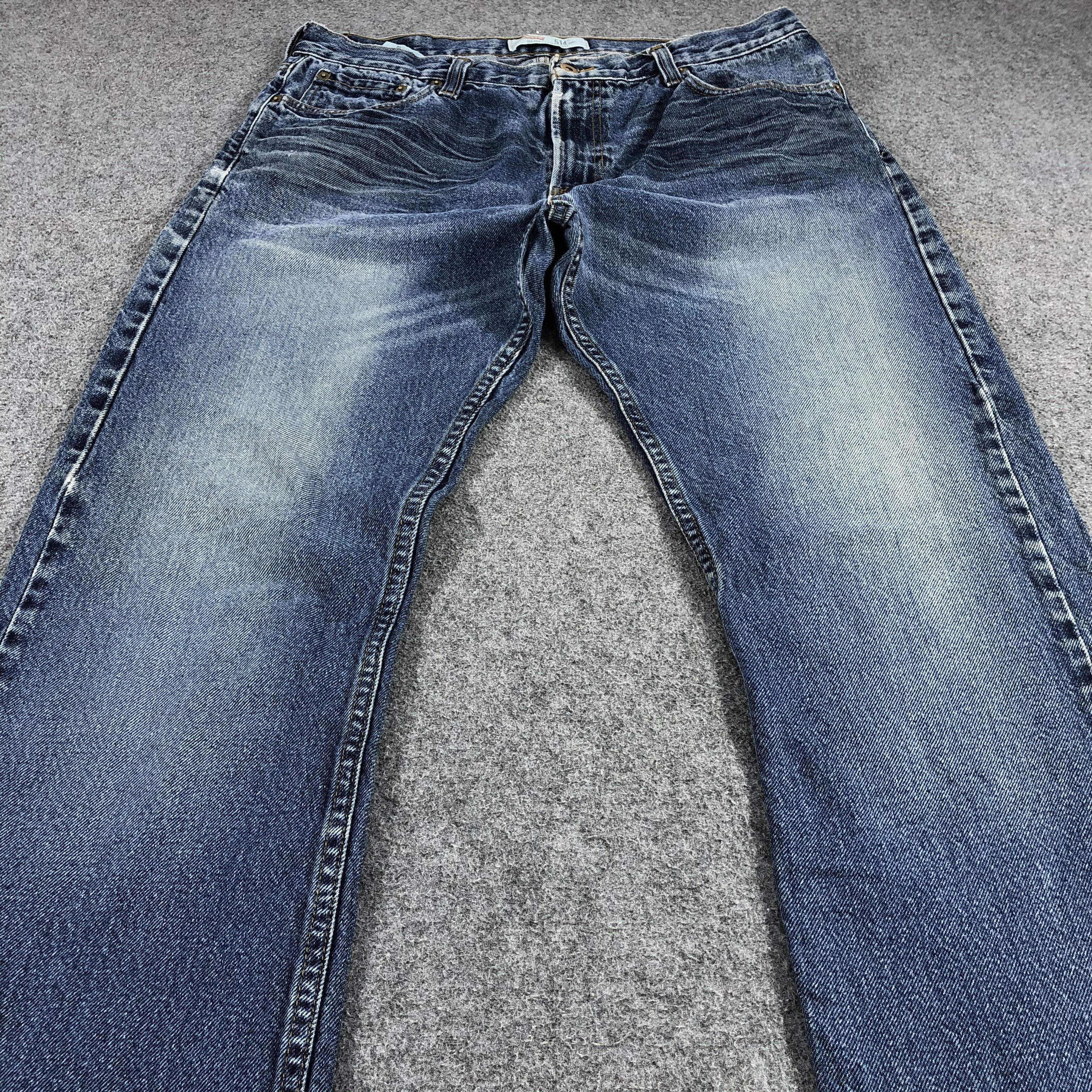 Levi's Vintage Levis 514 Jeans Blue Distressed Hem KJ519 Size US 36 / EU 52 - 3 Thumbnail
