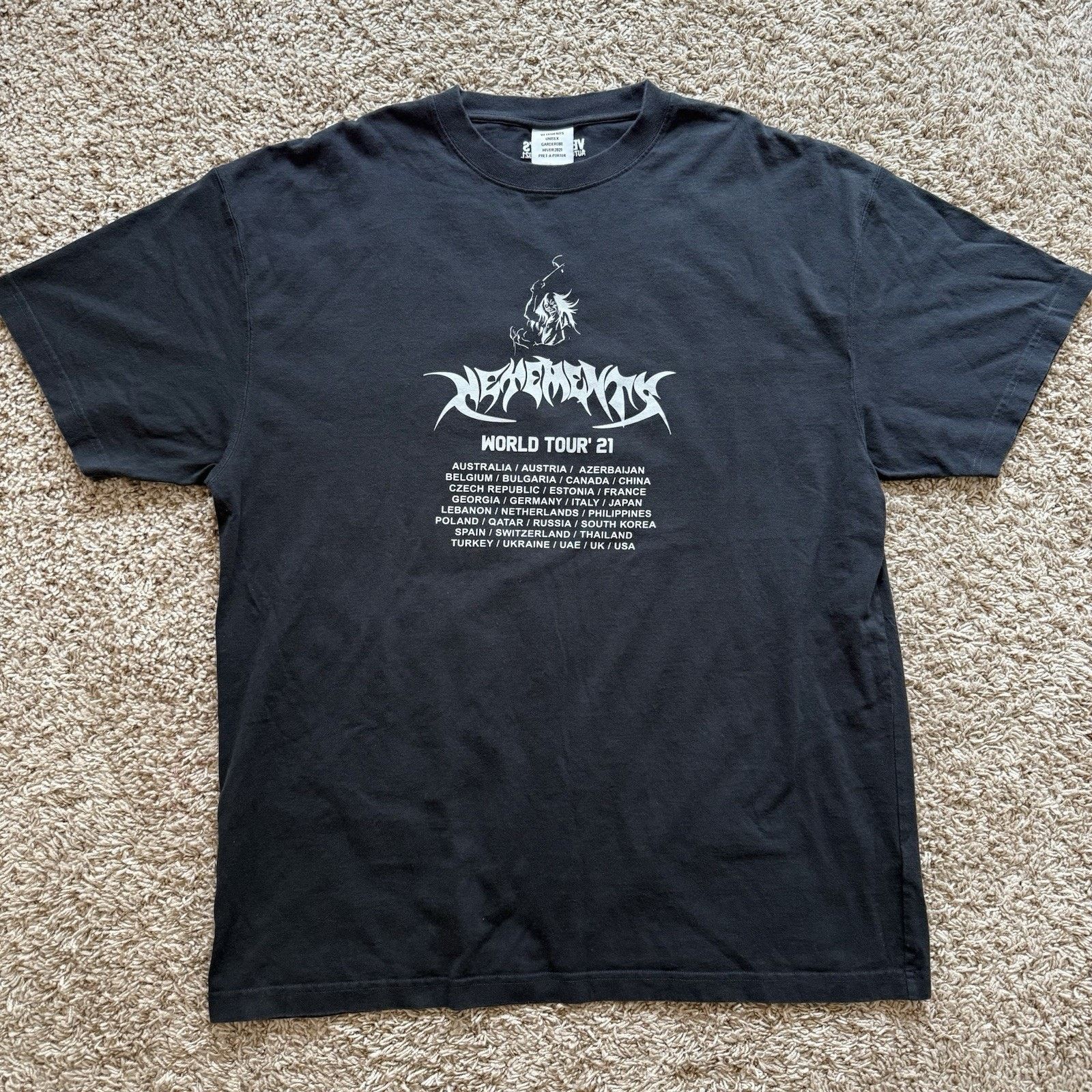 Vetements Vetements Target Tee S/S 19 | Grailed