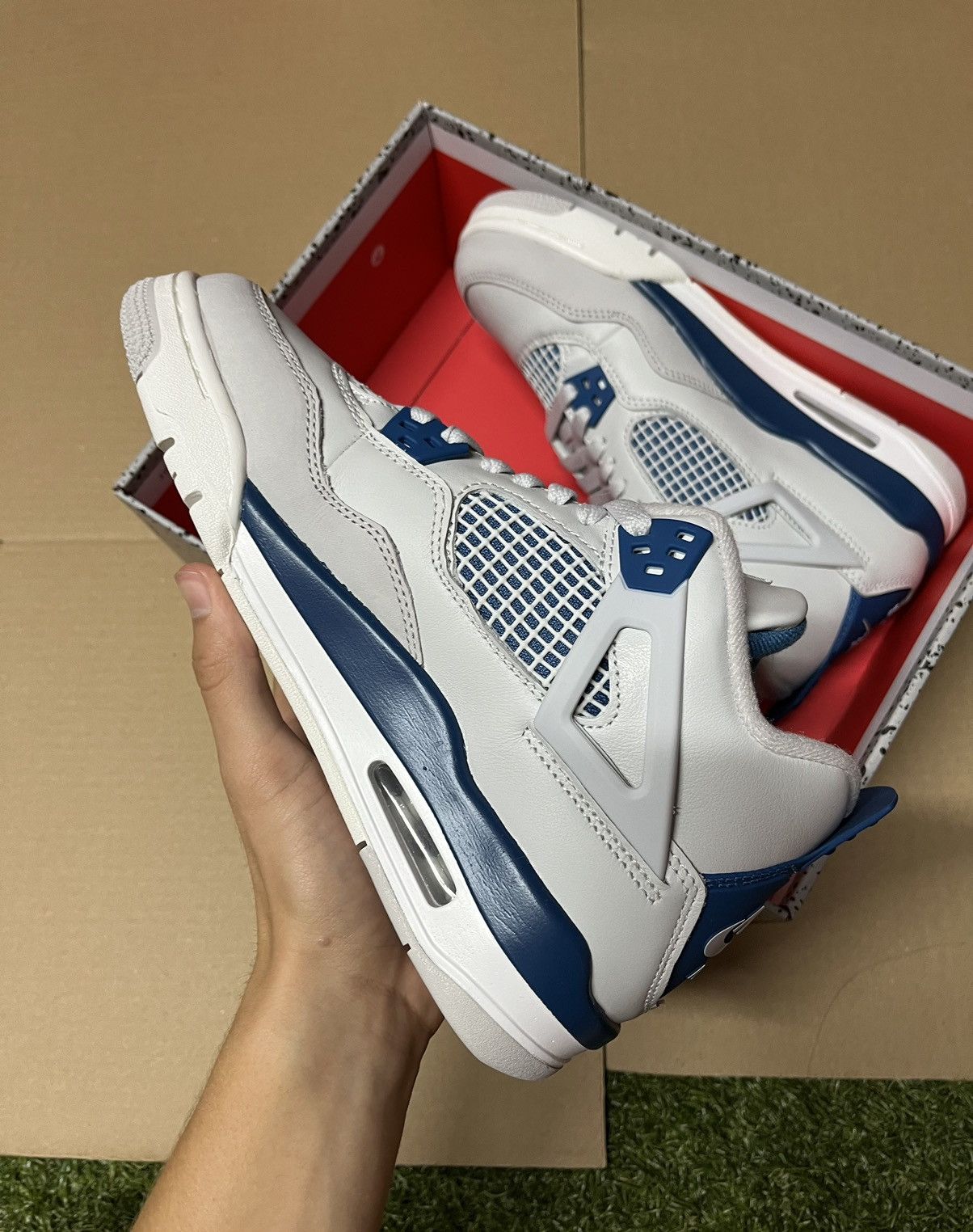 Nike Jordan 4 Retro Military Blue Gs Size US 6.5 / IT 36.5 - 3 Thumbnail