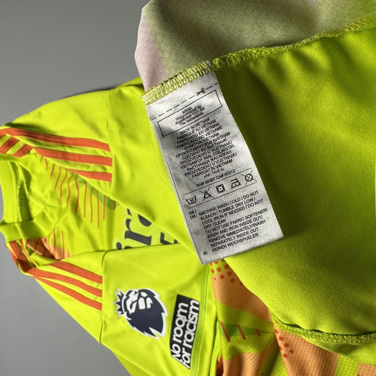 Vintage ARSENAL ADIDAS 2024/2025 FOOTBALL GOALKEEPER JERSEY #22 RAYA Size US XL / EU 56 / 4 - 10 Thumbnail