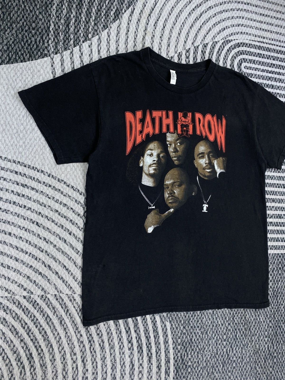Death Row Records 🔥🔥VIBE Magazine Death Row Records Cover Tee Size US M / EU 48-50 / 2 - 3 Thumbnail