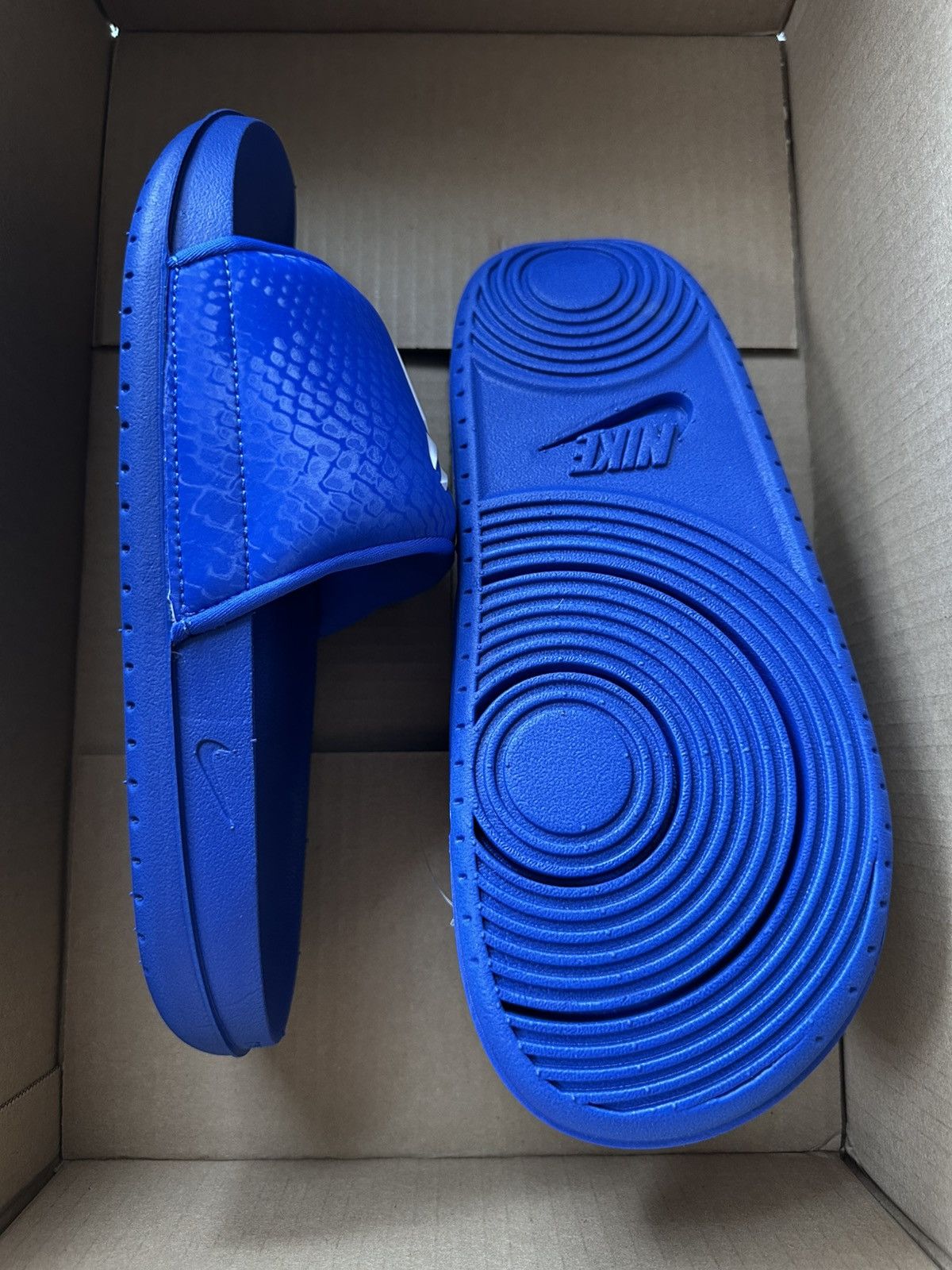 Nike Nike Kobe Off Court Slides Size 8 Size US 8 / EU 41 - 9 Thumbnail