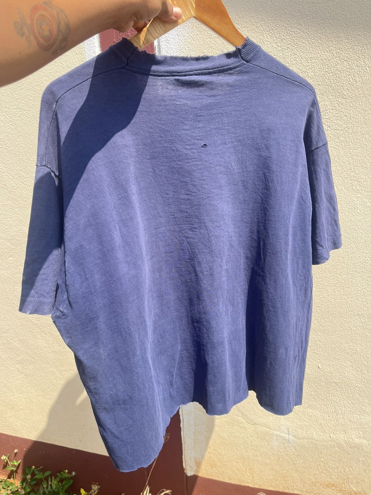 Vintage Thrashed sunfaded navy blue Band Tee Distressed Size US XL / EU 56 / 4 - 5 Thumbnail