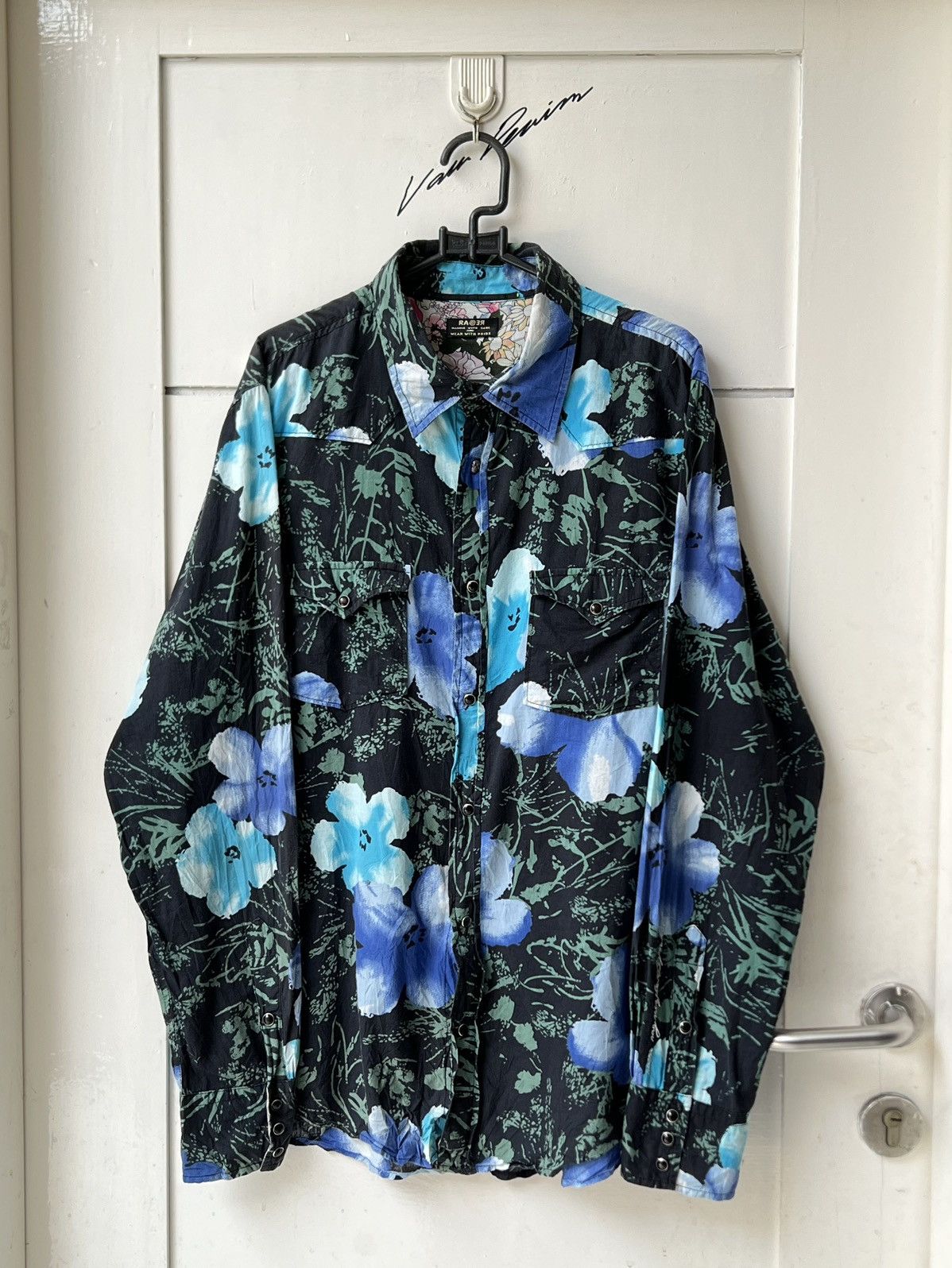 Other RARE Wear With Pride Flower Motive Shirt Size US M / EU 48-50 / 2 - 1 Thumbnail