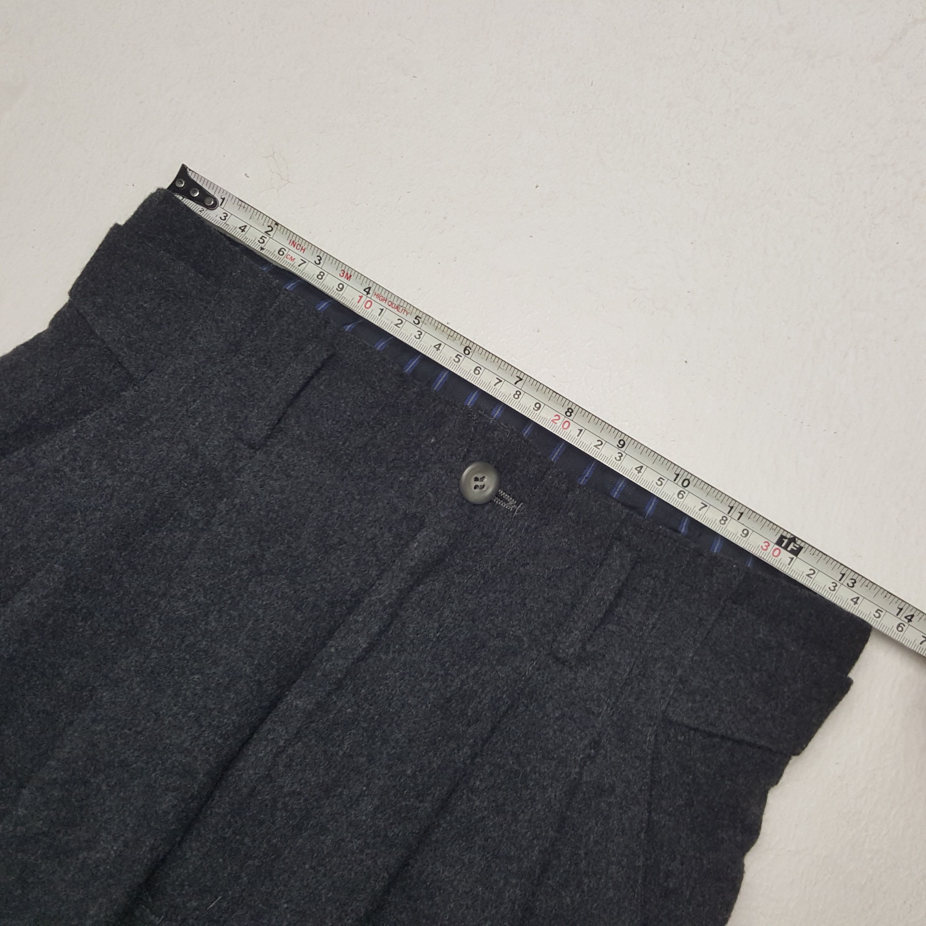 Hai Sporting Gear × Issey Miyake × Vintage Vintage Hai Sporting Gear by Issey Miyake Wool Short Pants Size US 27 - 9 Thumbnail