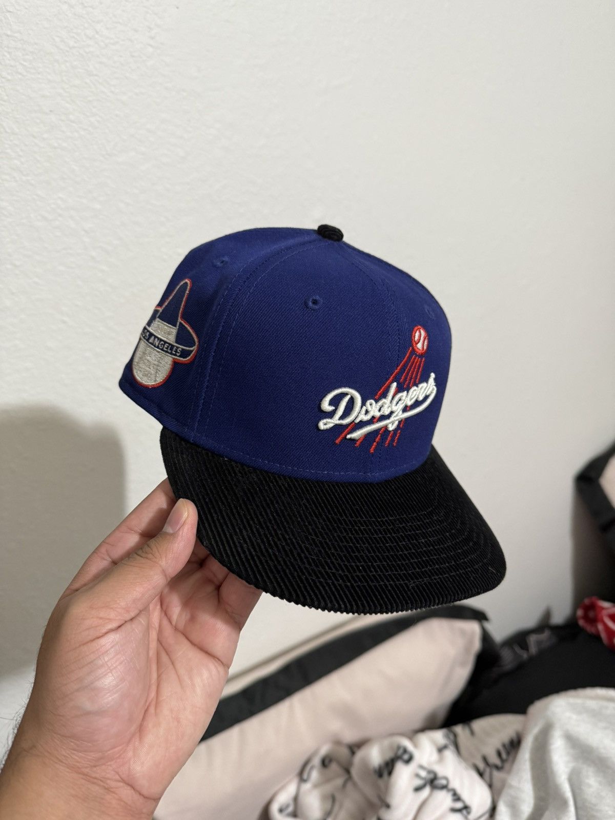 Rare vintage Los Angeles Times Blue shops Corduroy Snapback Baseball Hat