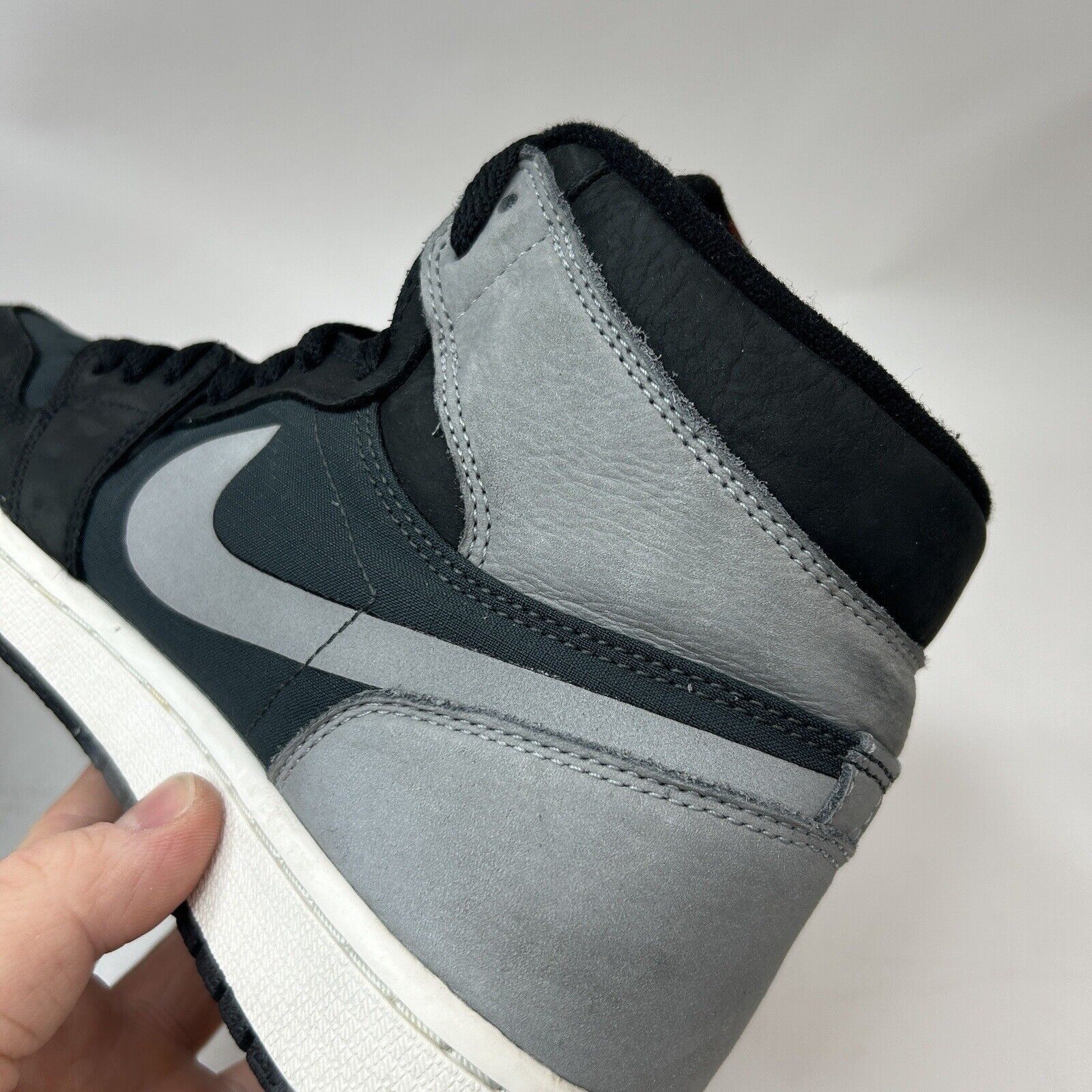 Nike Nike Air Jordan 1 Retro High Gore-Tex “Particle Grey/Shadow” Size US 8 / EU 41 - 9 Thumbnail