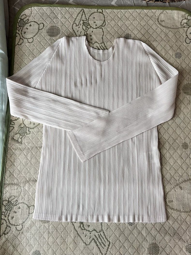 Issey Miyake issey miyake size:one size A long-sleeved white T-shirt wi Size XS / US 0-2 / IT 36-38 - 2 Thumbnail