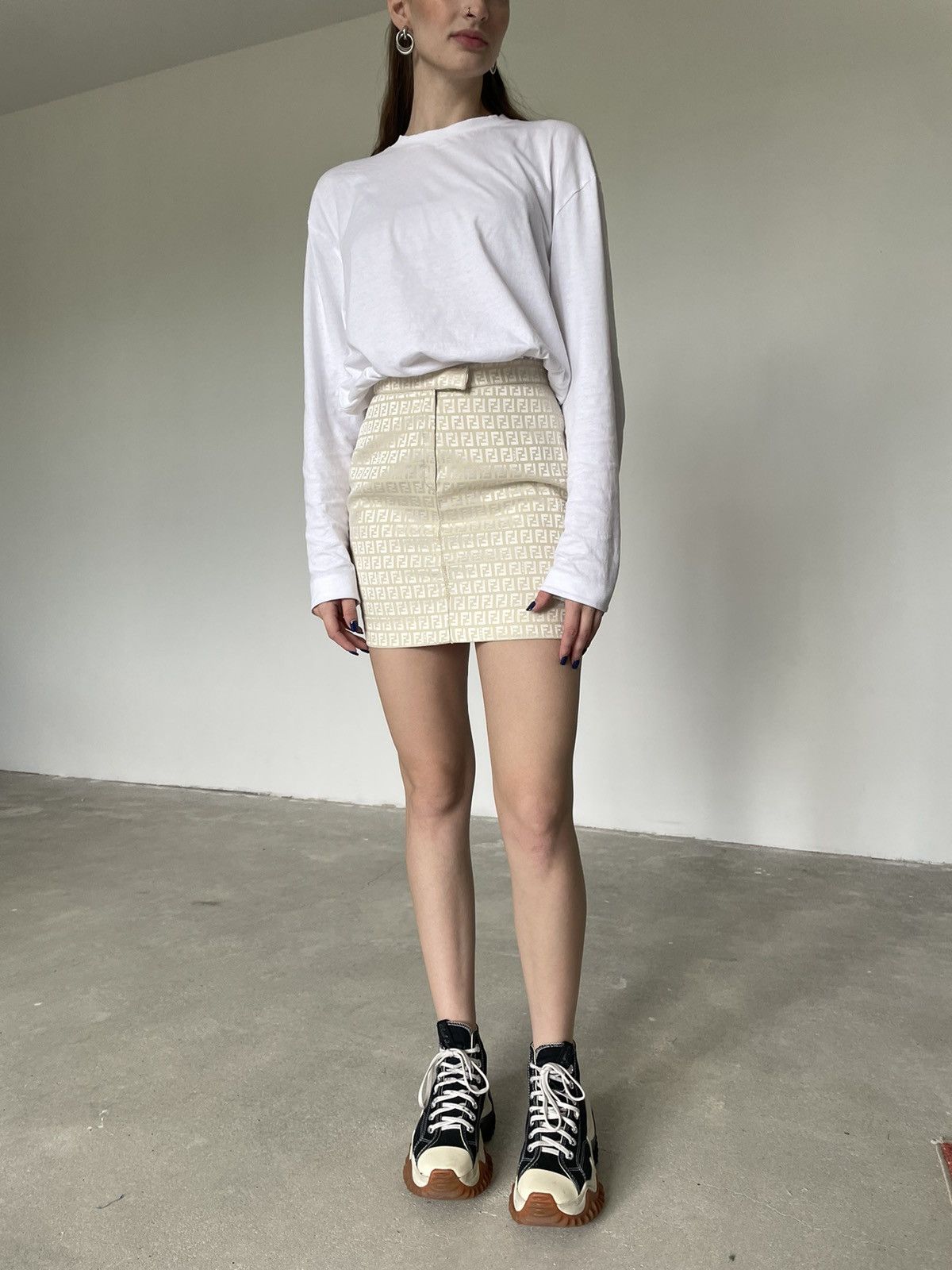 Fendi Vintage Fendi skirt Monogram Size 27" / US 4 / IT 40 - 1 Thumbnail