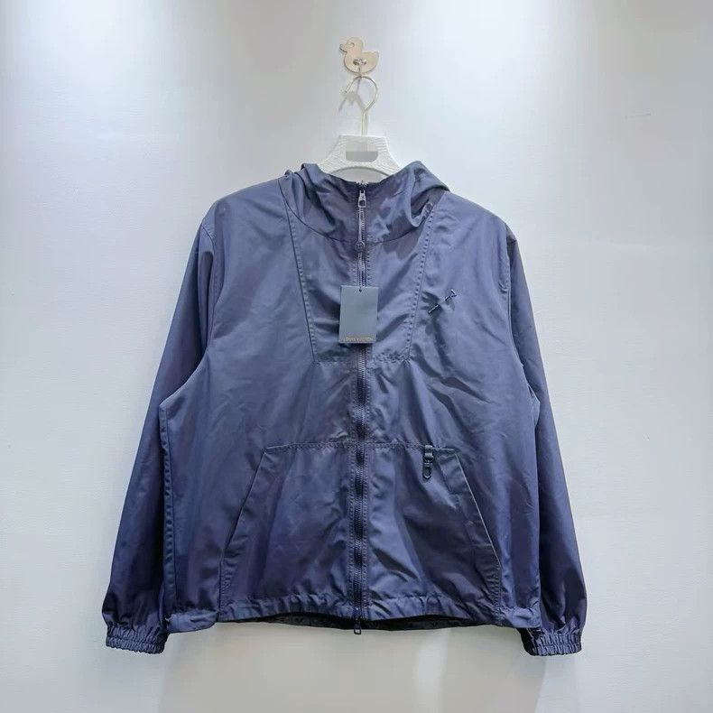 Louis Vuitton Louis Vuitton Pin Reversible Inside Full Logo Charge Jacke Size US XL / EU 56 / 4 - 1 Thumbnail