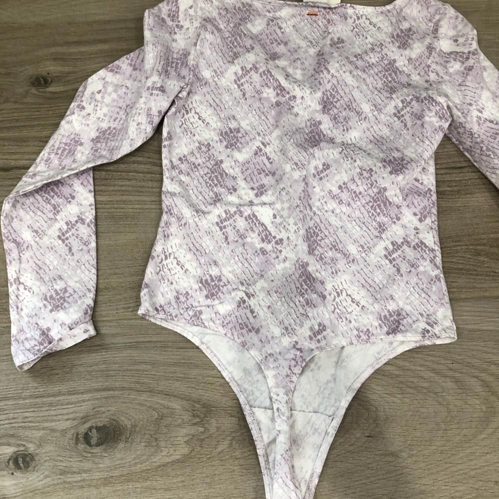 Pink Stylish Long Sleeve Lace Bodysuit - Perfect for Layering Size S / US 4 / IT 40 - 7 Thumbnail