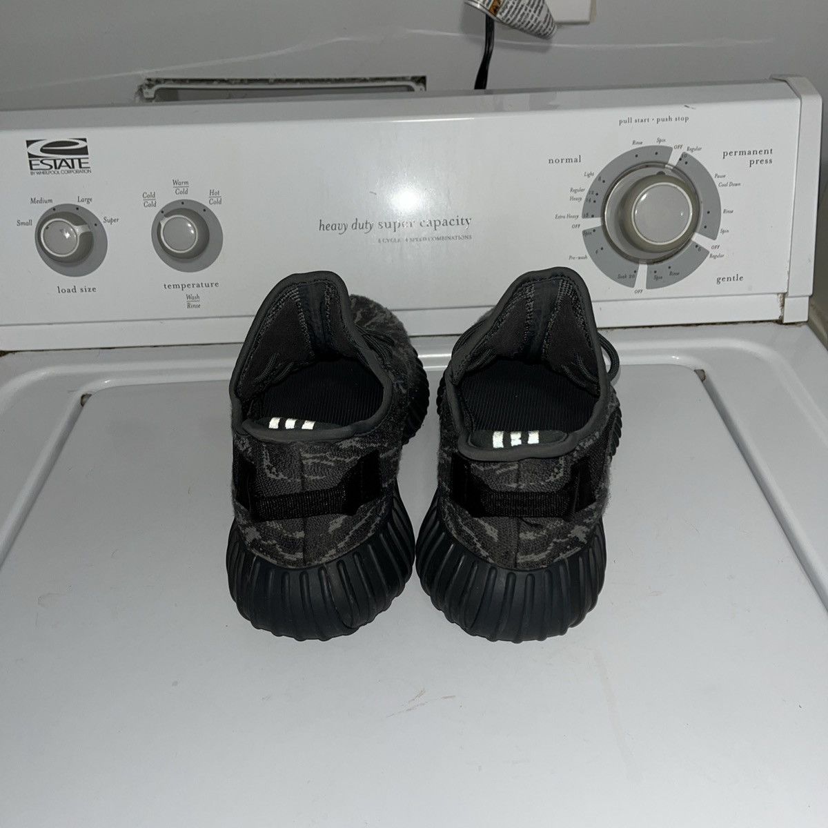 Yeezy Yeezy 350 Size US 10 / EU 43 - 2 Thumbnail