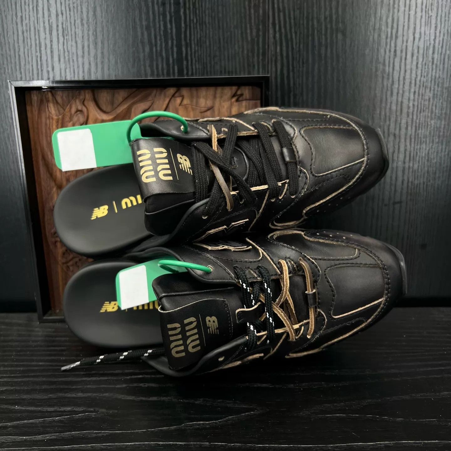 Miu Miu MIU MIU nb530 Black Slides 38 Size US 7.5 / IT 37.5 - 2 Thumbnail