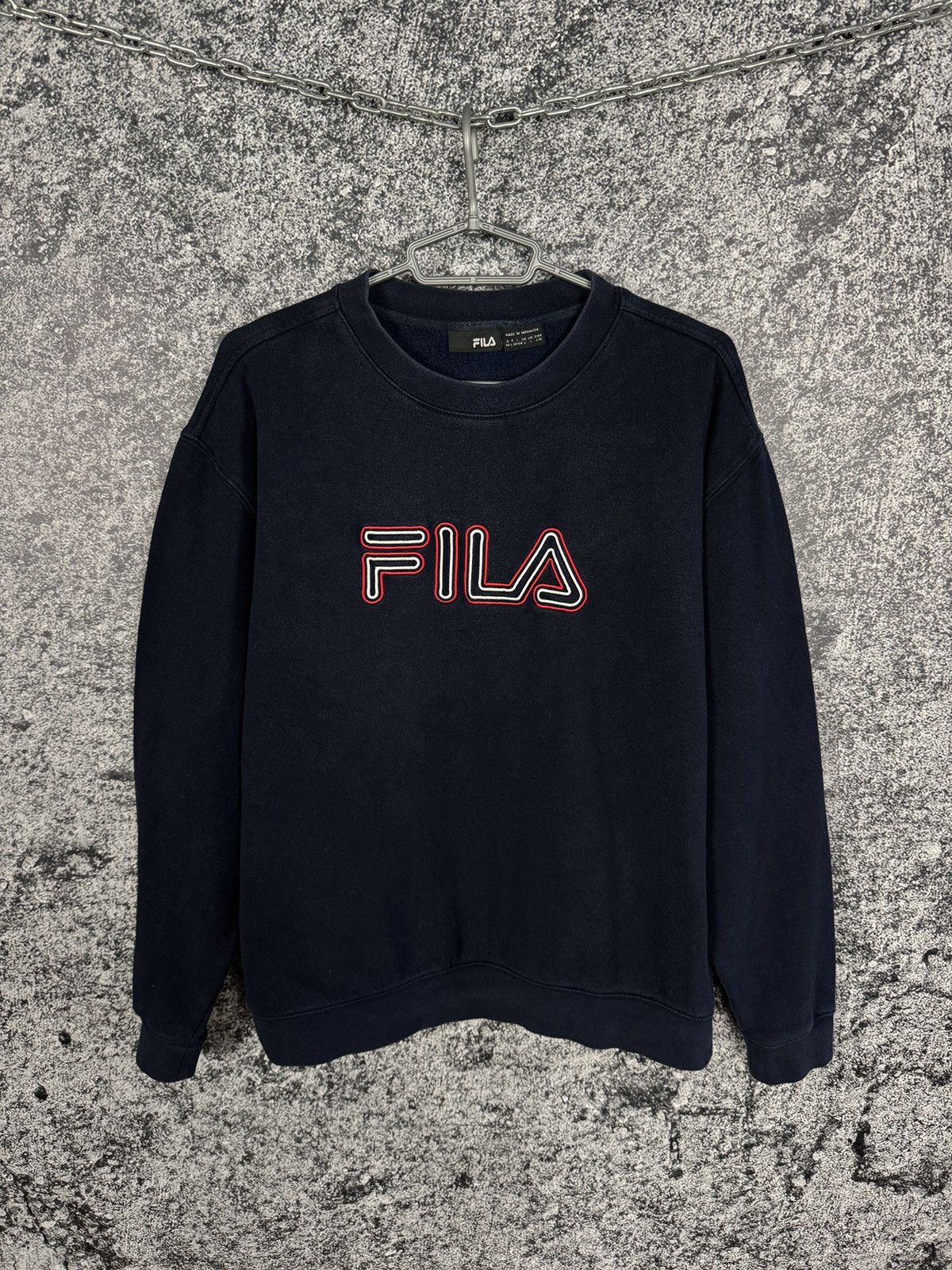 Fila Fila Vintage Crewneck Sweatshirt Big Embroidered Logo Size L Size US L / EU 52-54 / 3 - 1 Thumbnail