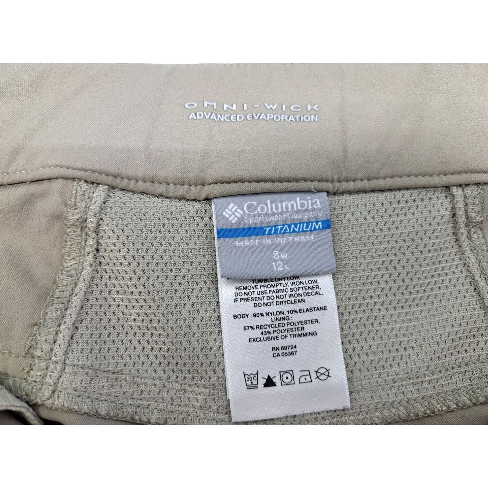 Vintage Columbia Titanium Omni-Dry Womens Cargo Shorts Khaki Size 8/12 12in Inseam Regular Fit Casual Outdoor Summer Mens Womens? Size 30" / US 8 / IT 44 - 2 Thumbnail