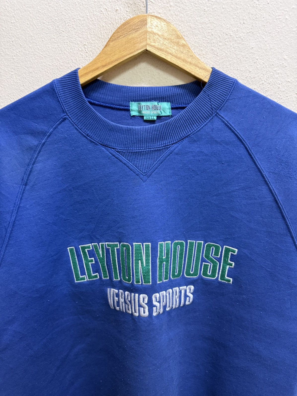 Vintage Vintage 90s Leyton House Versus Sports Biglog Sweatshirt Size US XL / EU 56 / 4 - 22 Thumbnail