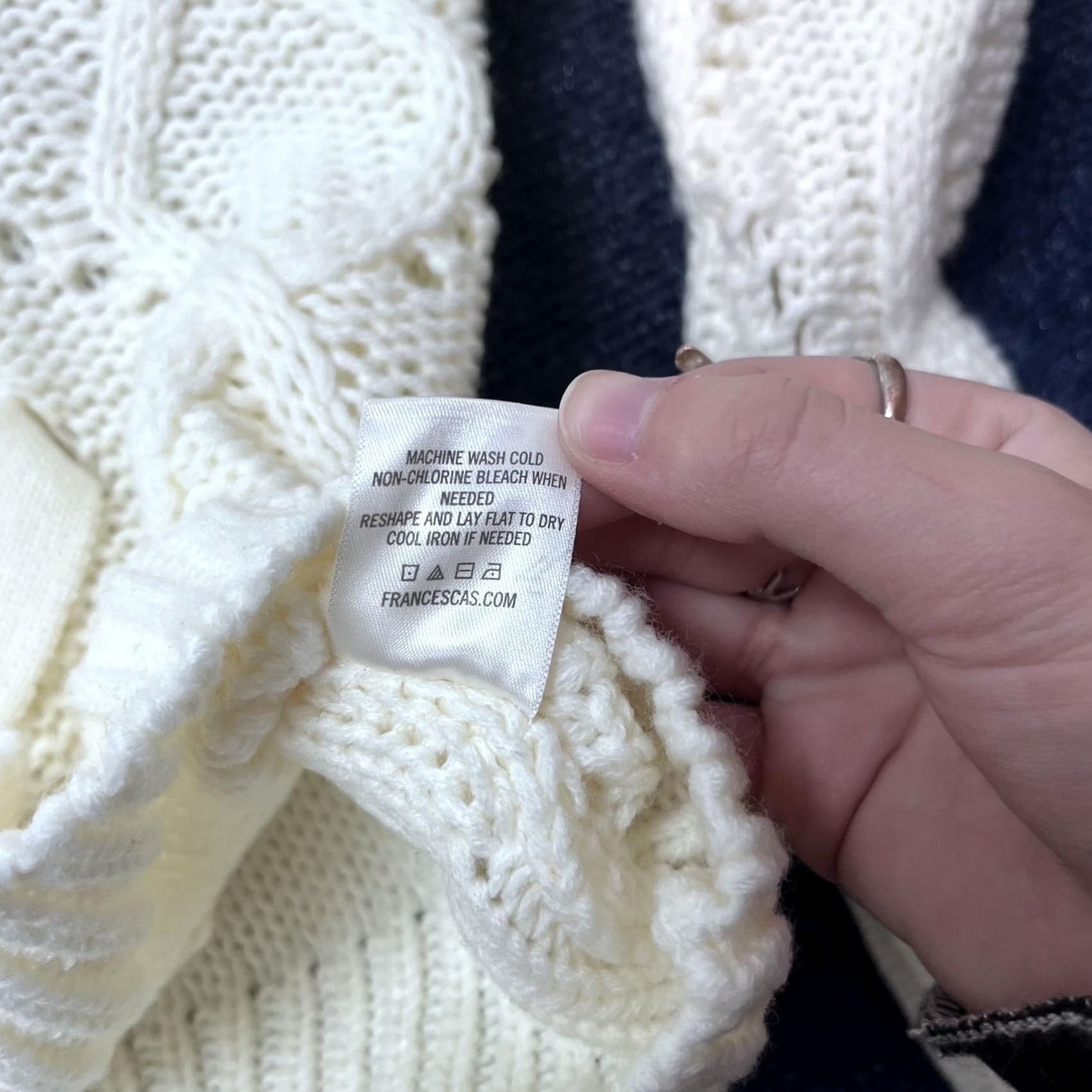 Vintage Alya Sweater Womens Medium Ivory Cable Knit Crewneck Chunky Pullover Francesca's Size M / US 6-8 / IT 42-44 - 5 Thumbnail