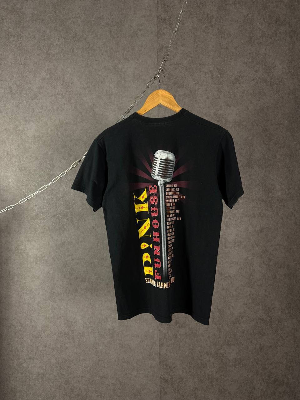 Pink Pink 2010 band tour tee Size US S / EU 44-46 / 1 - 5 Thumbnail