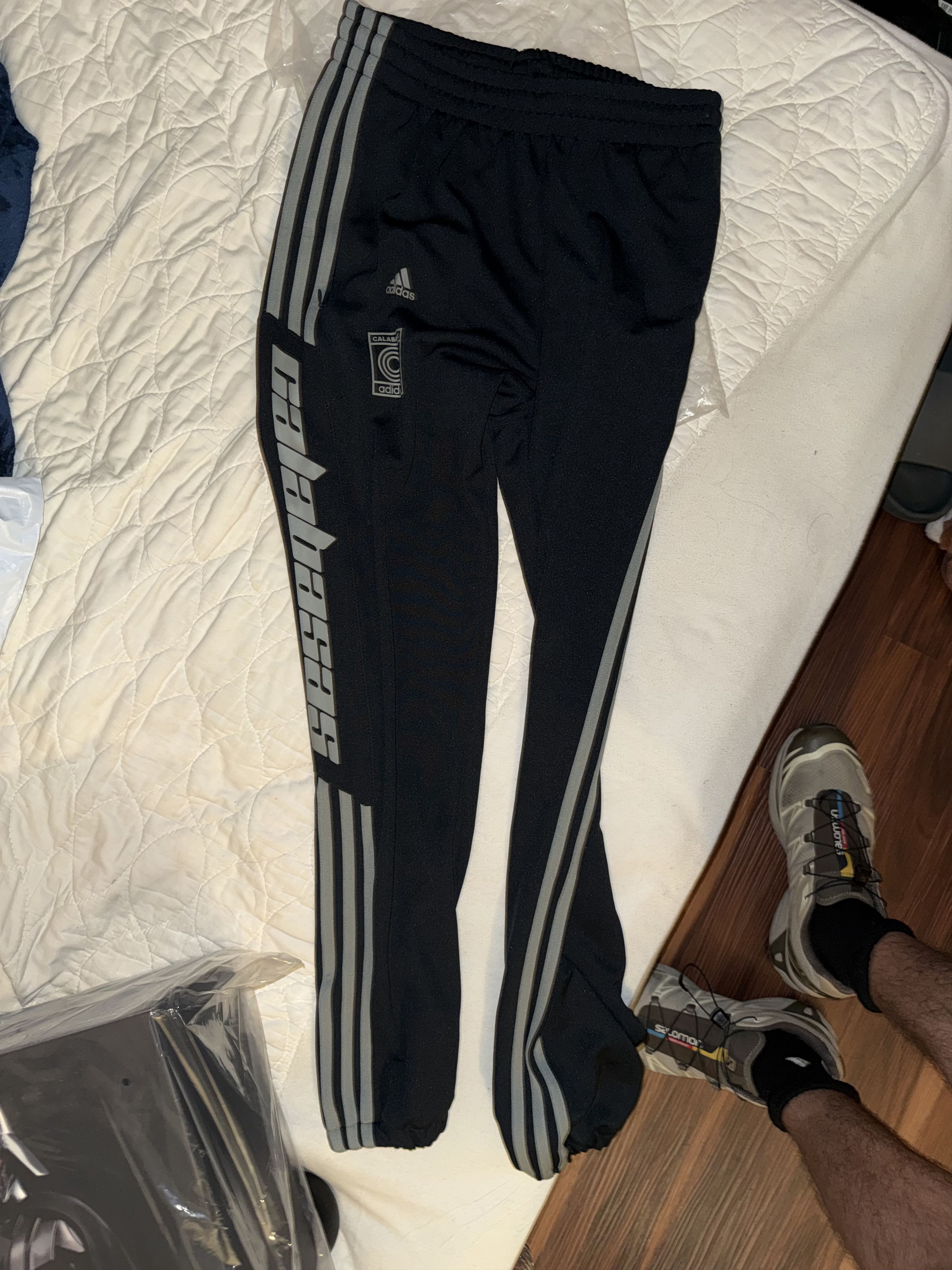 Adidas Adidas Yeezy Calabasas Track Pant Luna/Wolves Size XS Size US 28 / EU 44 - 3 Thumbnail