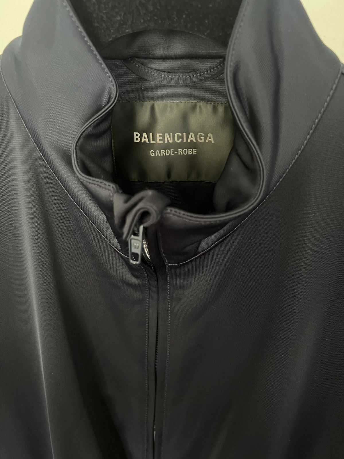 Balenciaga Balenciaga Track Suit Jacket - Garde-Robe Size US M / EU 48-50 / 2 - 4 Thumbnail
