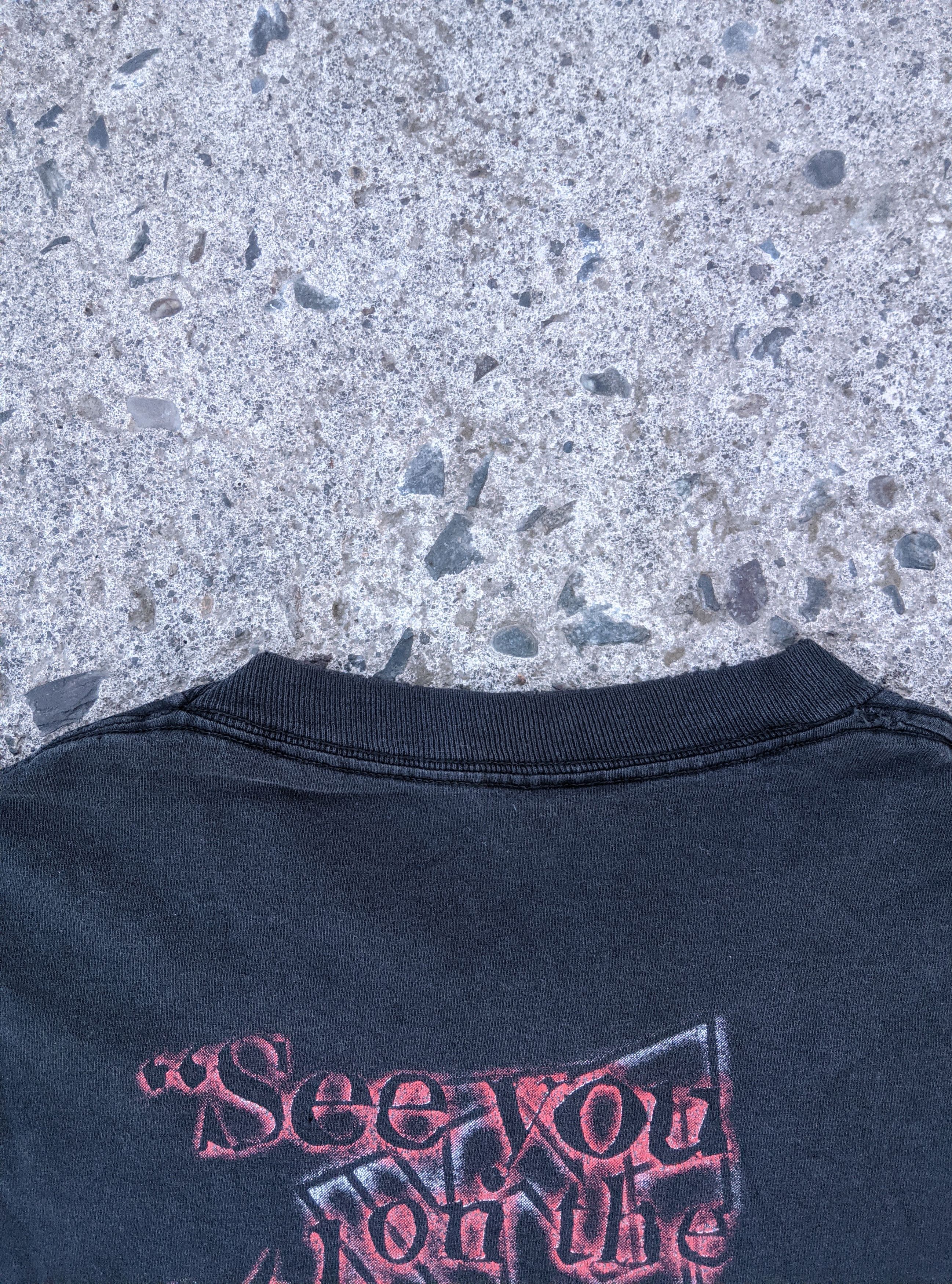 Vintage Vintage 1996 thrashed undertaker wwf wwe erd distressed Size US M / EU 48-50 / 2 - 4 Thumbnail