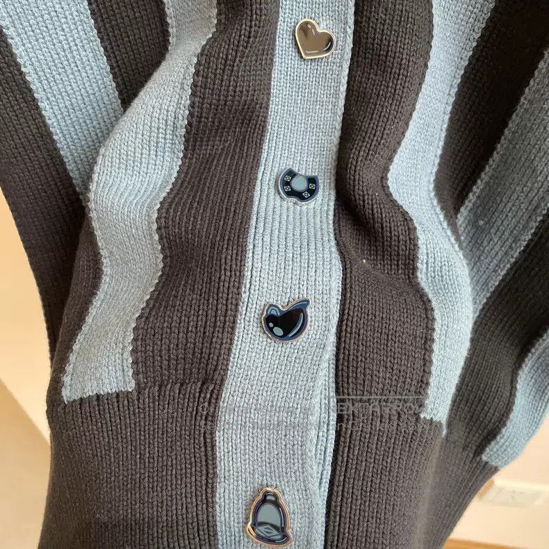 Hermes Hermes 25 Fall/Winter Buttoned Long Sleeve Open Cardigan Size XS / US 0-2 / IT 36-38 - 3 Thumbnail
