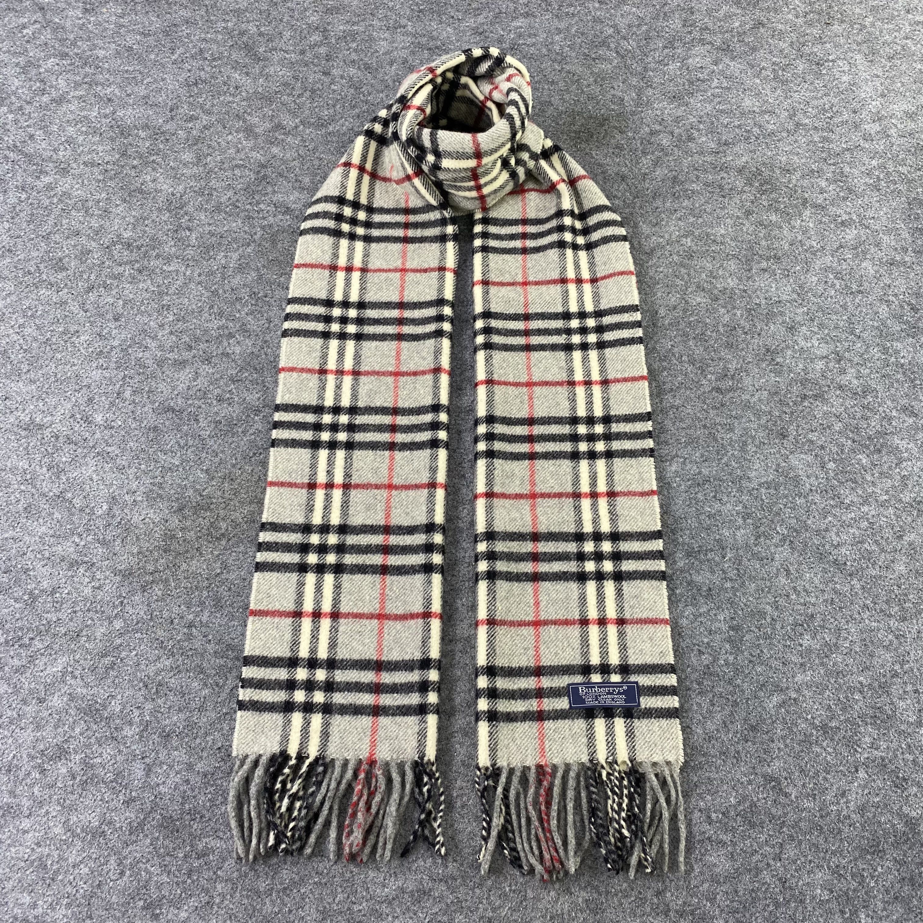 Burberry Wool Muffler / Scarf / Neckwear -T1305
