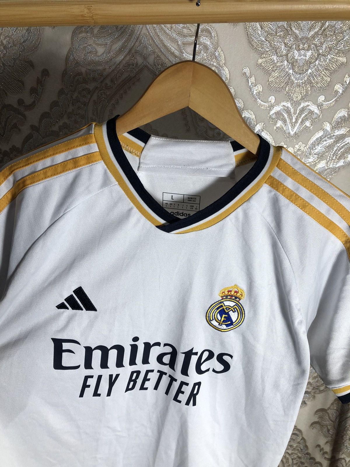 Vintage ADIDAS FC REAL MADRID SPAIN SOCCER JERSEY RETRO BLOKE Y2K Size US L / EU 52-54 / 3 - 2 Thumbnail