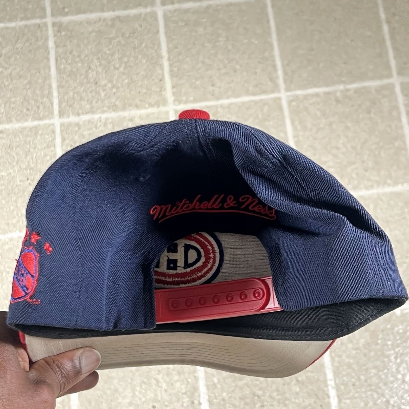 Mitchell & Ness VINTAGE NHL Mitchell & Ness Montreal Canadiens Snapback Hat Cap Hockey Red One Size Mens Size ONE SIZE - 6 Thumbnail