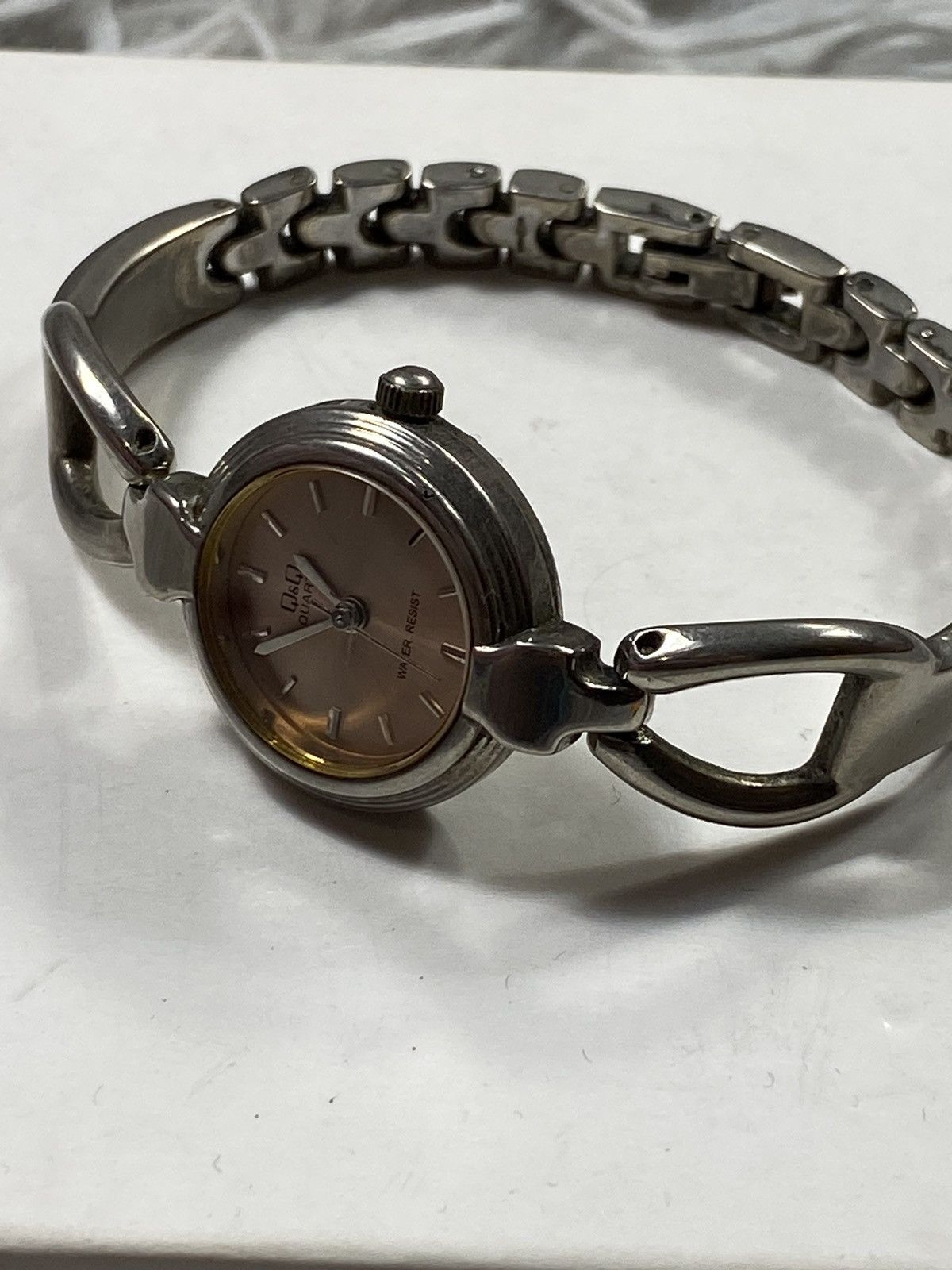 Japanese Brand × Jewelry × Vintage Q&Q Rose Dial Bracelet Watch - Japanese Brand Size ONE SIZE - 5 Thumbnail