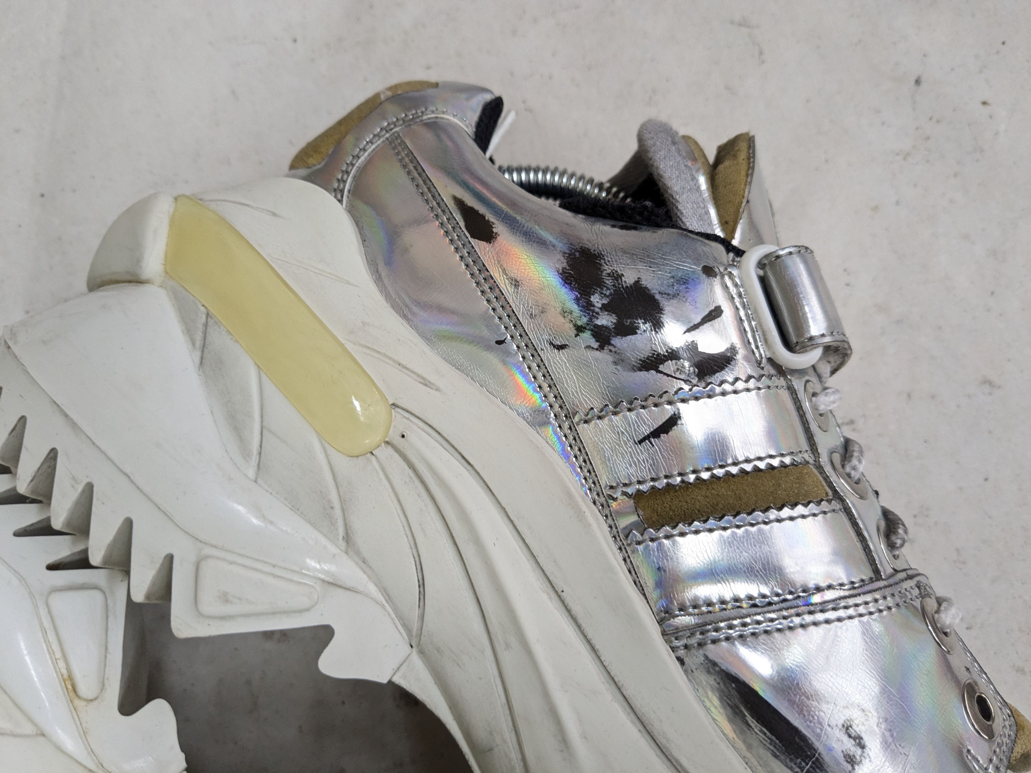Maison Margiela Maison Margiela Retrofit Sneakers Silver 8 Size US 8 / EU 41 - 13 Thumbnail