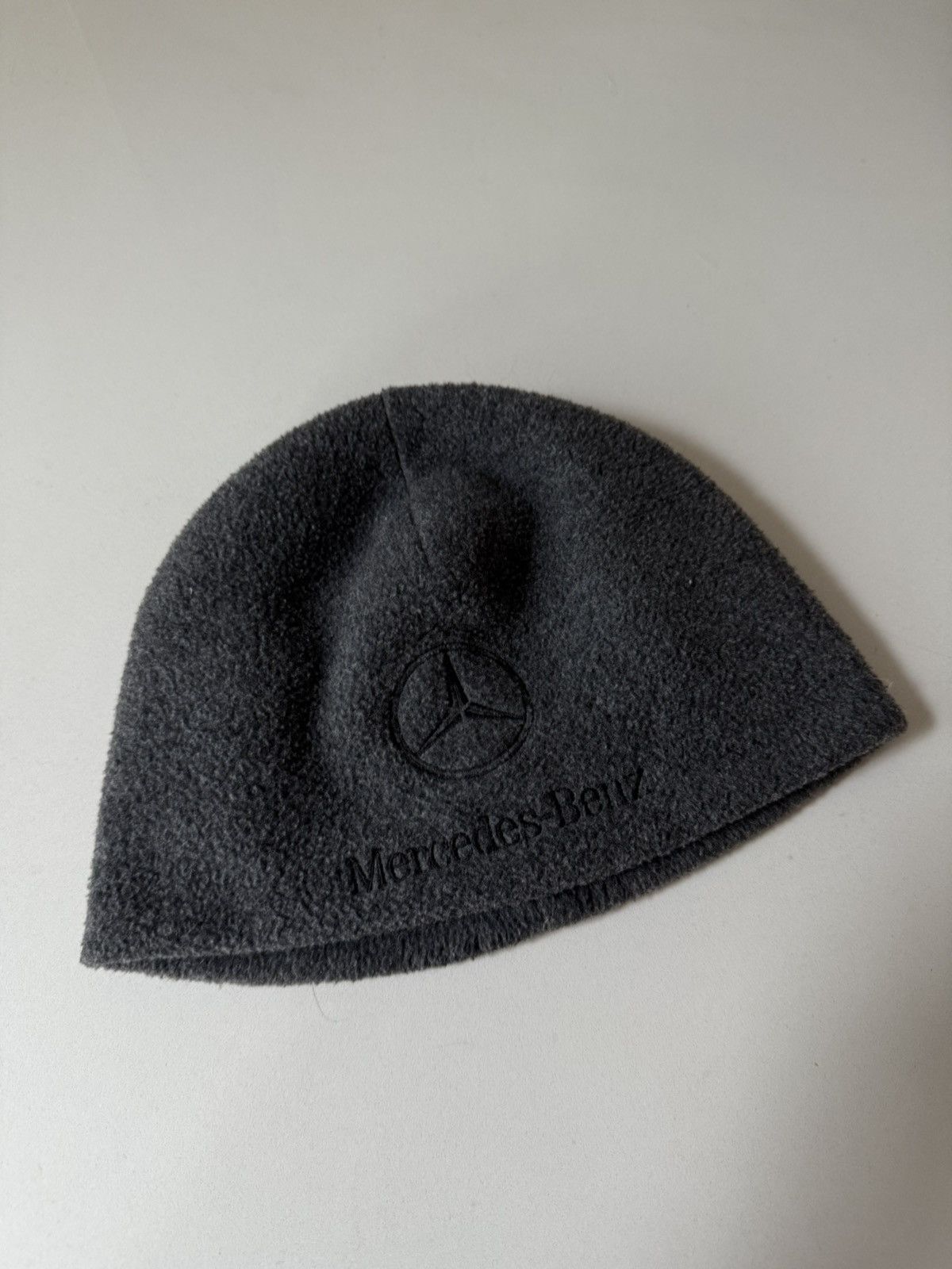 Mercedes Benz hat