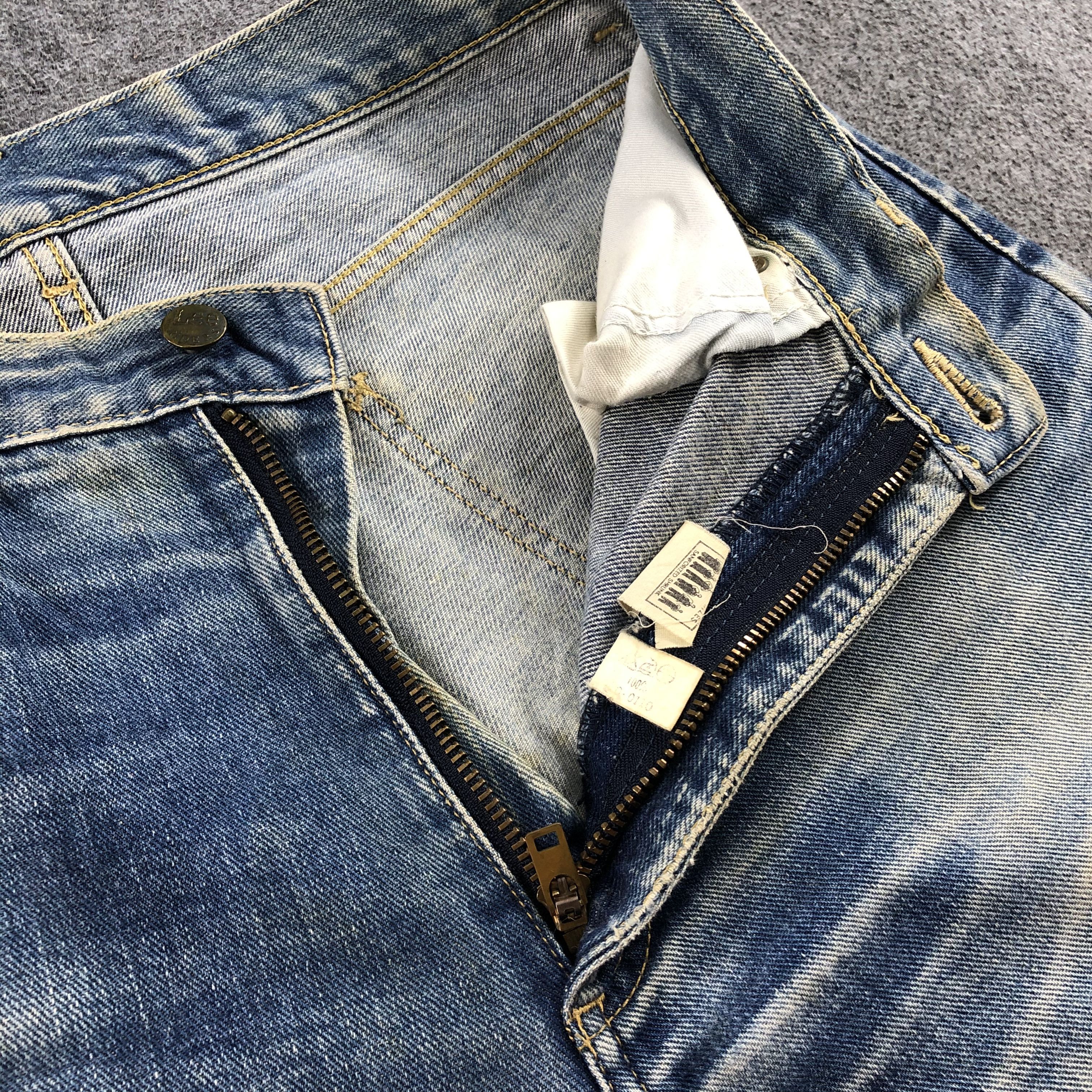 Lee Vintage Blue Wash Lee Jeans-J1897 Size US 31 - 12 Thumbnail