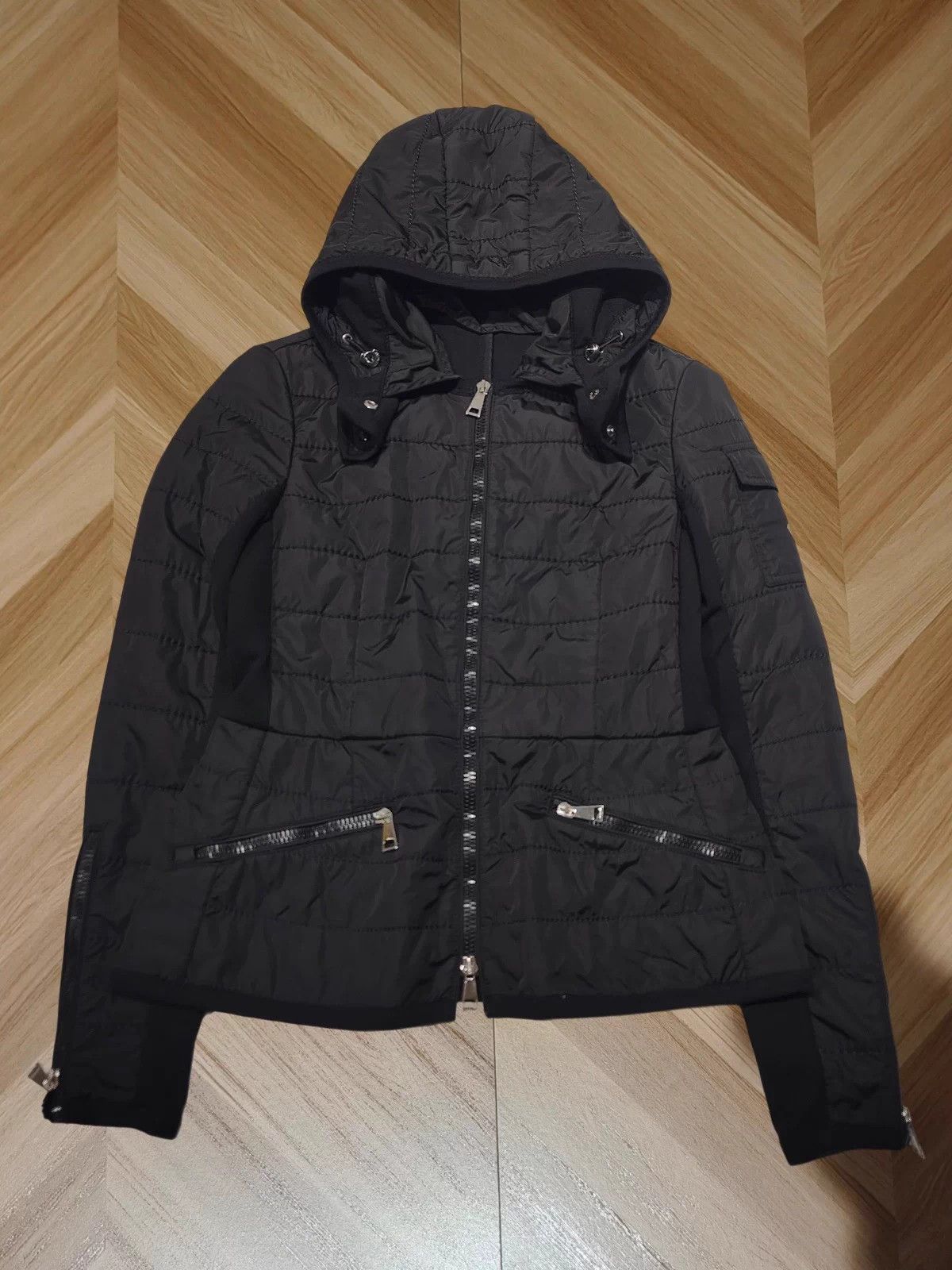 99 New Moncler Lightweight Down Jacket Size 2
