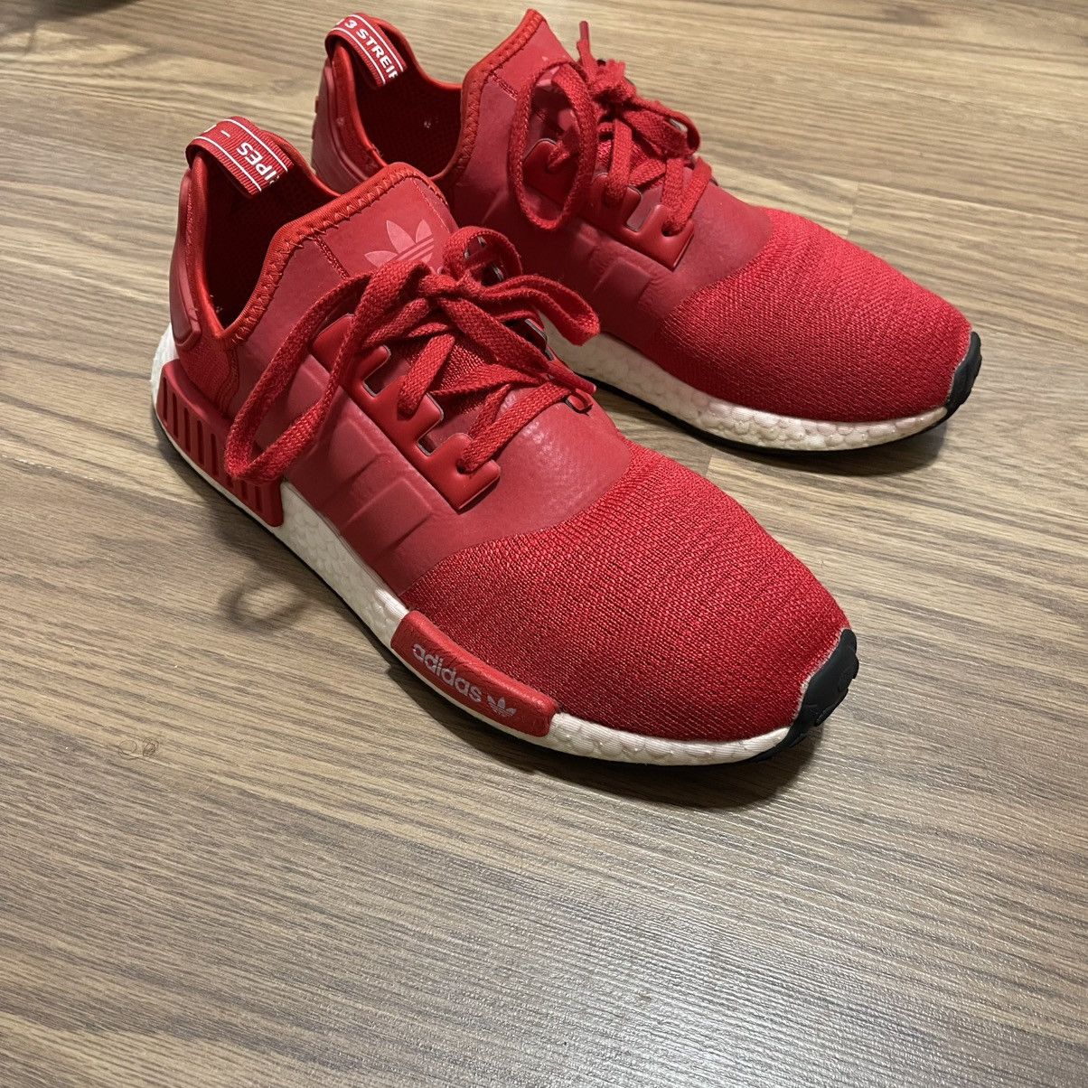 Adidas Adidas Originals NMD R1 Scarlet Red White H01916 Size US 10 / EU 43 - 4 Thumbnail