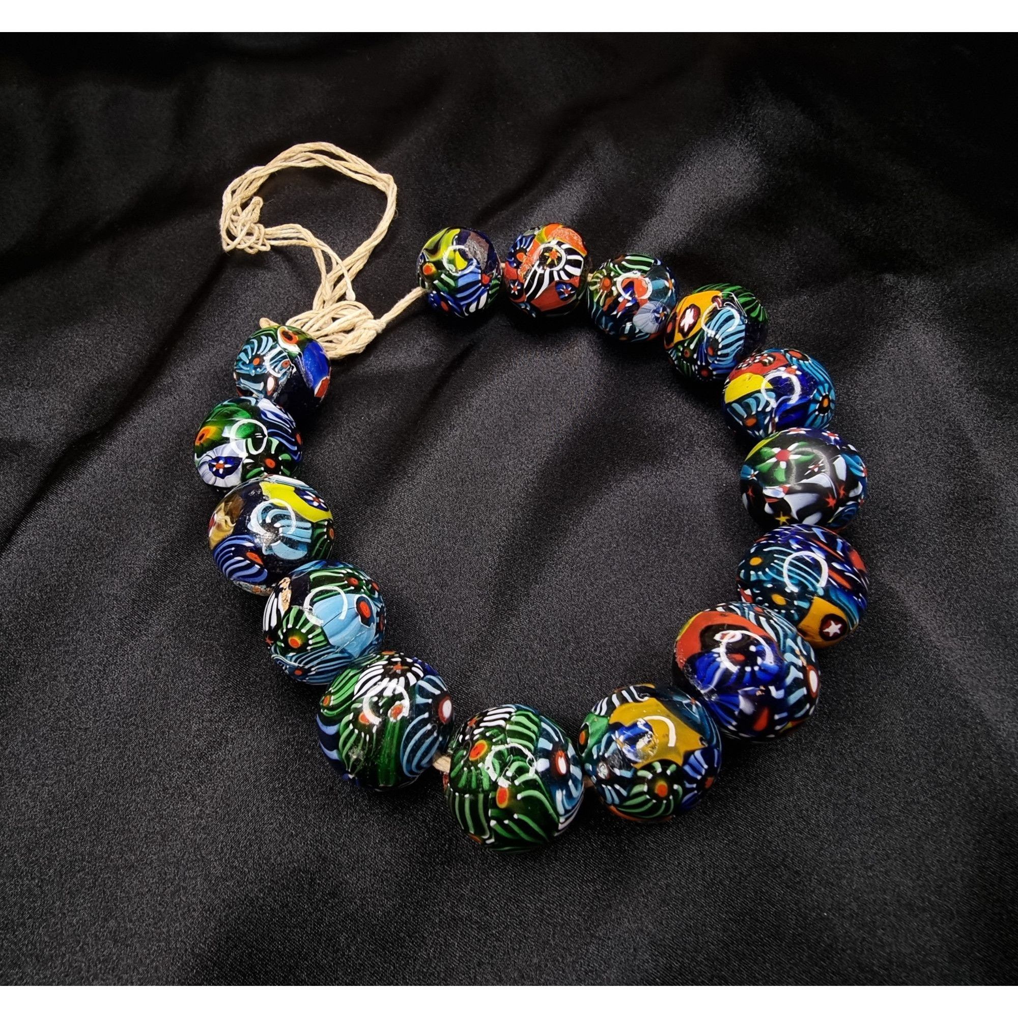 Vintage Rare Find Vintage Large Venetian Millefiori Glass Bead Choke Size ONE SIZE - 5 Thumbnail